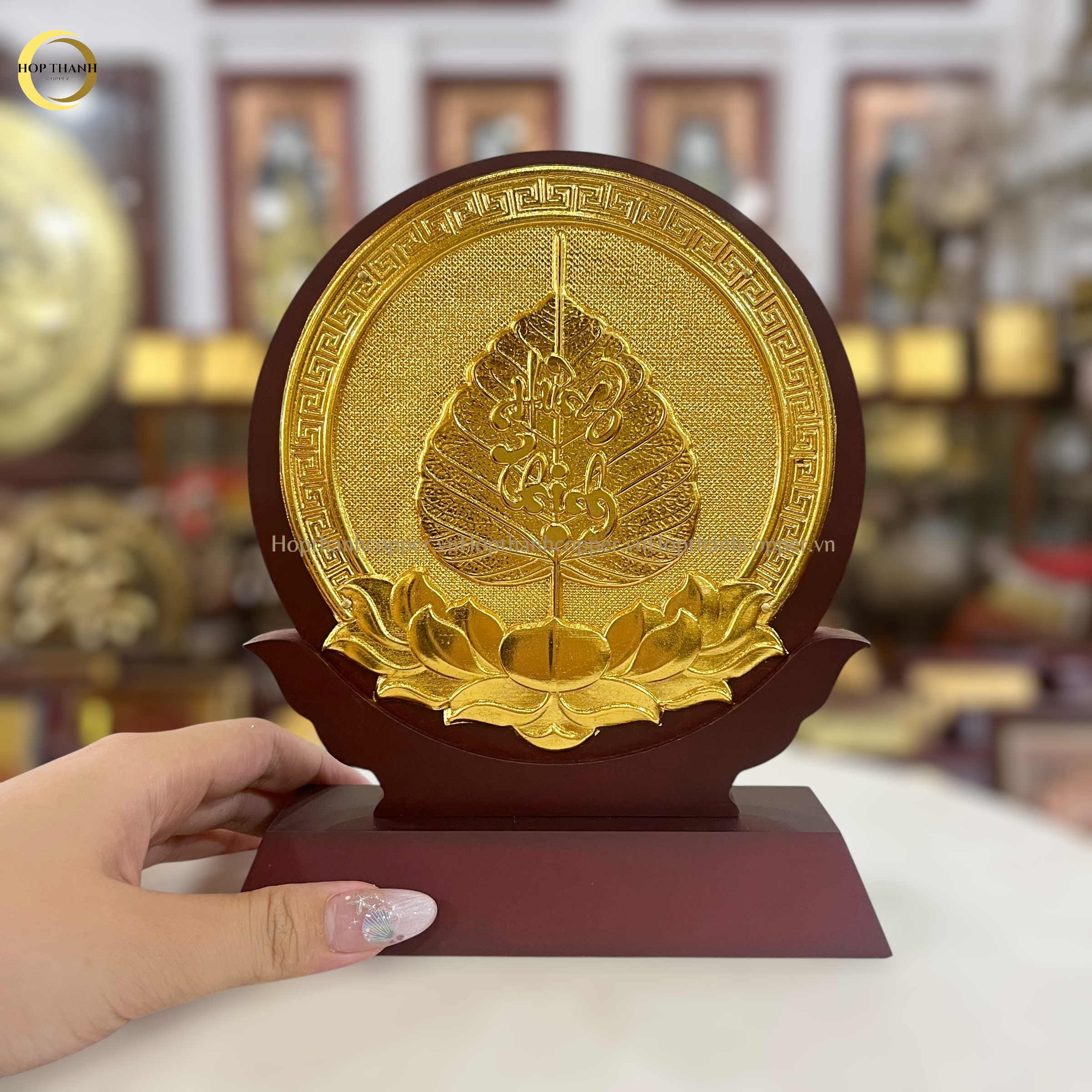 TRANH LÁ BỒ ĐỀ CHỮ HƯNG THỊNH BẰNG ĐỒNG DÁT VÀNG - KÍCH THƯỚC 14X19CM