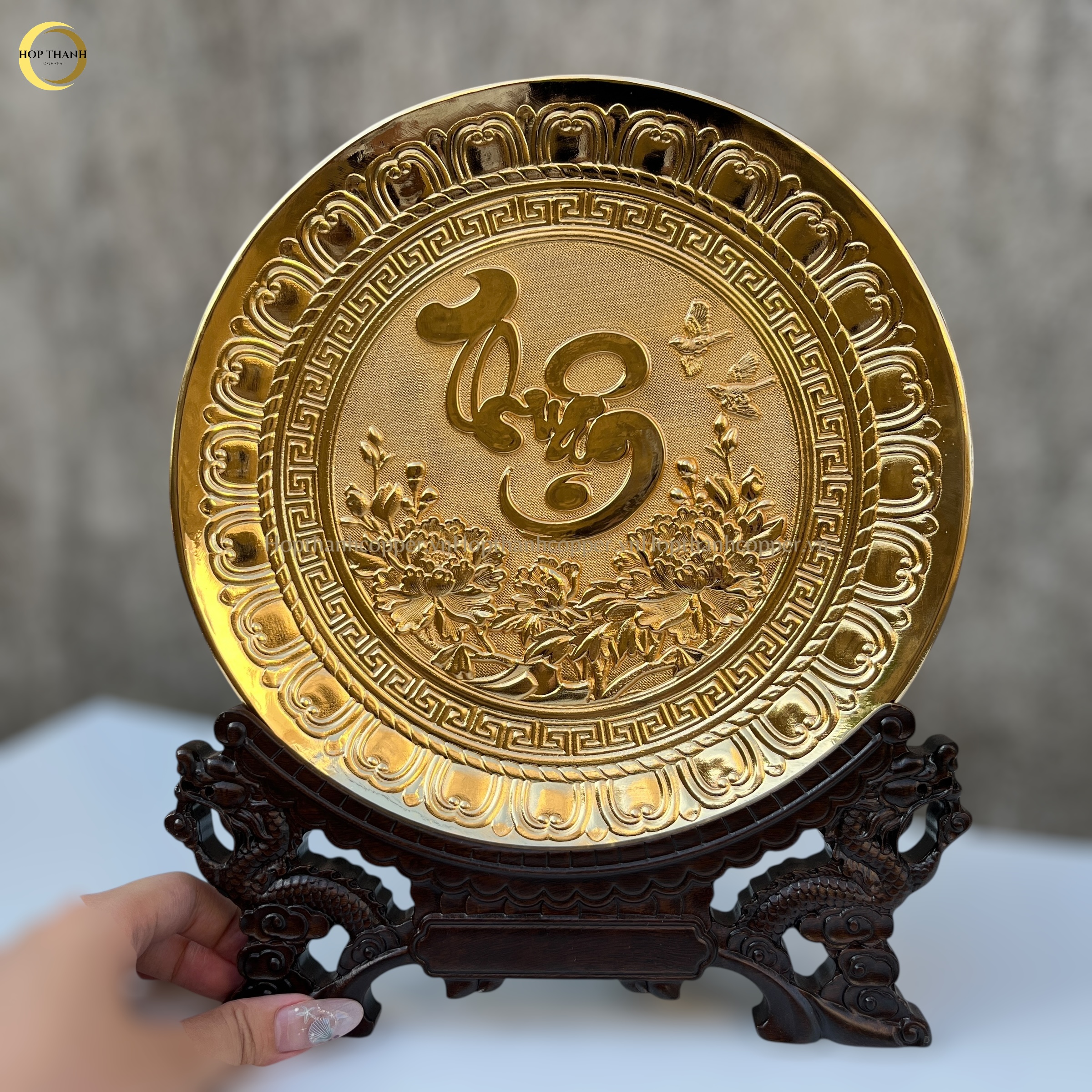TRANH ĐĨA CHỮ THUẬN THƯ PHÁP BẰNG ĐỒNG MẠ VÀNG 24K - TRANH QUÀ TẶNG ĐỂ BÀN (KÍCH THƯỚC 25CM)