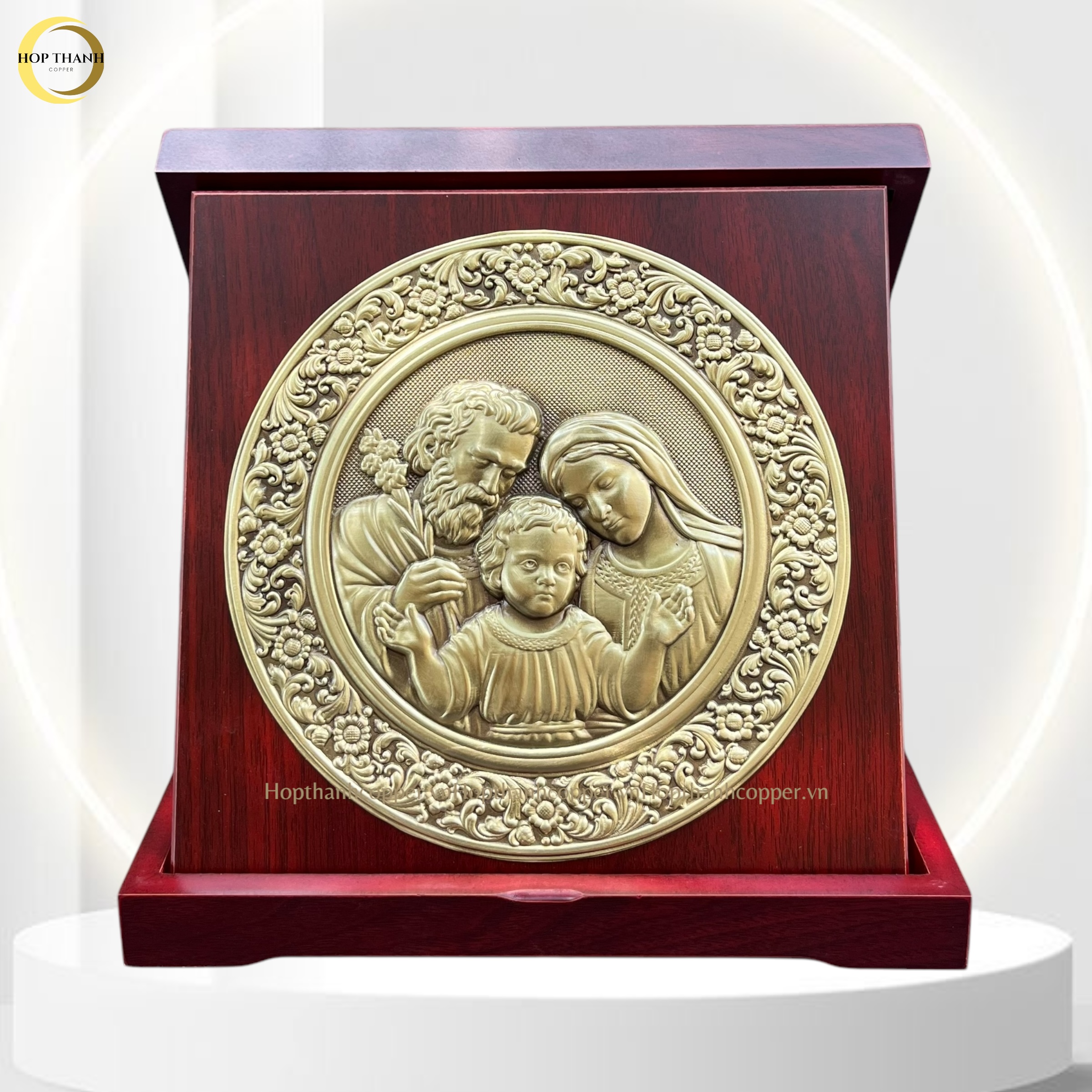 TRANH HỘP QUÀ TẶNG CÔNG GIÁO "THÁNH GIA THẤT " BẰNG ĐỒNG VÀNG - TRANH ĐỂ BÀN (KÍCH THƯỚC 23X23CM)