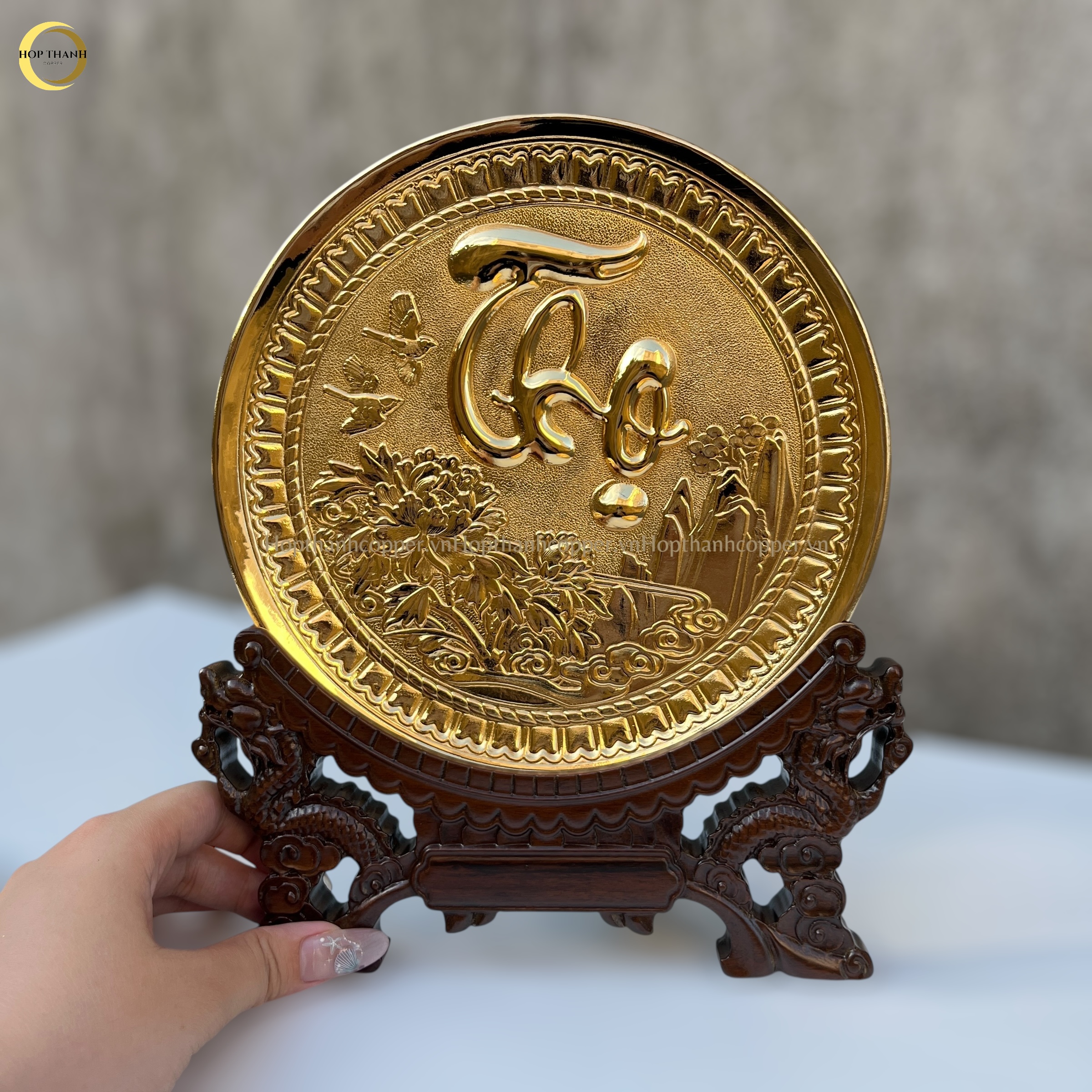 TRANH ĐĨA CHỮ THỌ THƯ PHÁP BẰNG ĐỒNG MẠ VÀNG 24K - TRANH QUÀ TẶNG ĐỂ BÀN (KÍCH THƯỚC 19CM)