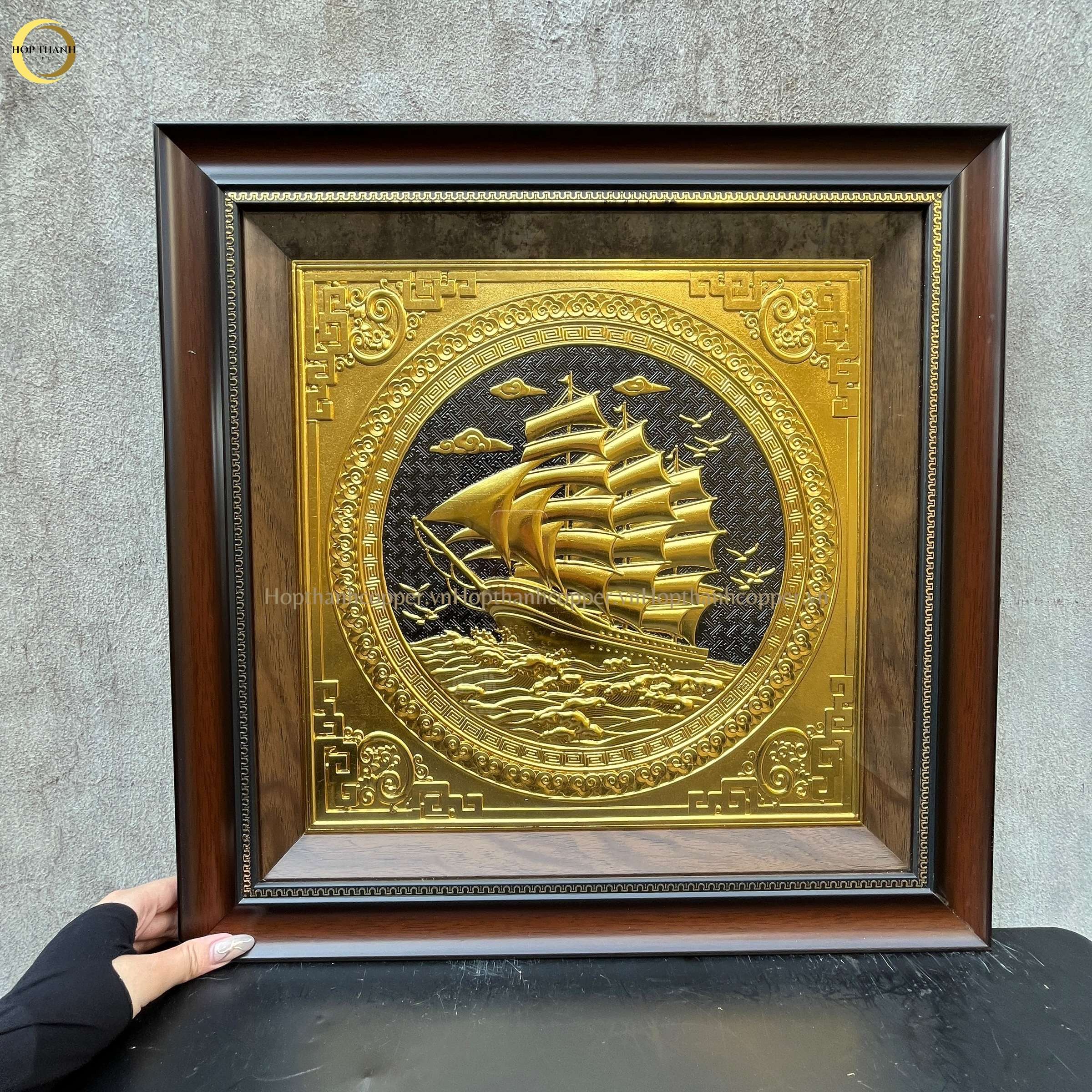 TRANH THUẬN BUỒM XUÔI GIÓ BẰNG ĐỒNG DÁT VÀNG - KÍCH THƯỚC 52X52CM
