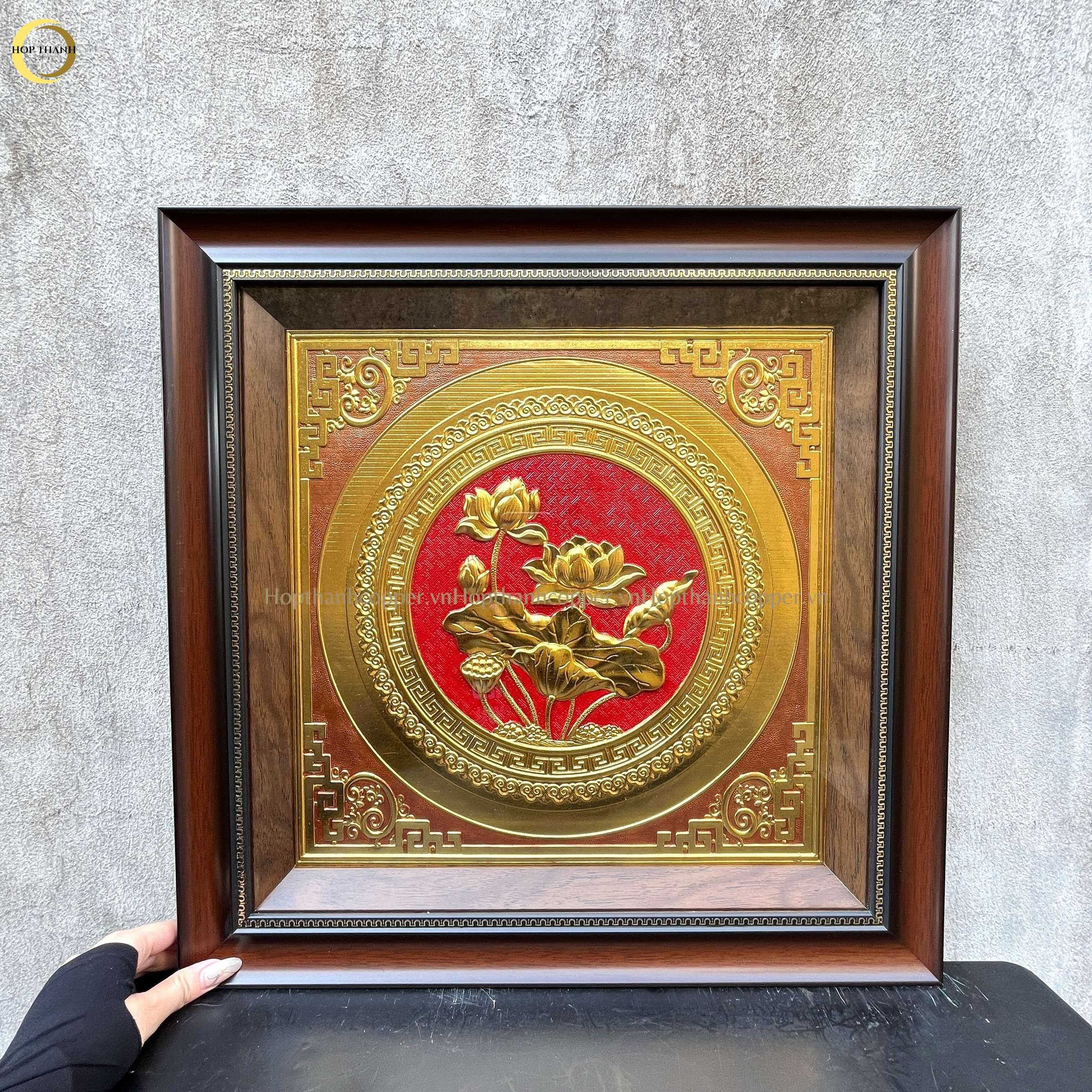 TRANH HOA SEN BẰNG ĐỒNG DÁT VÀNG - KÍCH THƯỚC 52X52CM