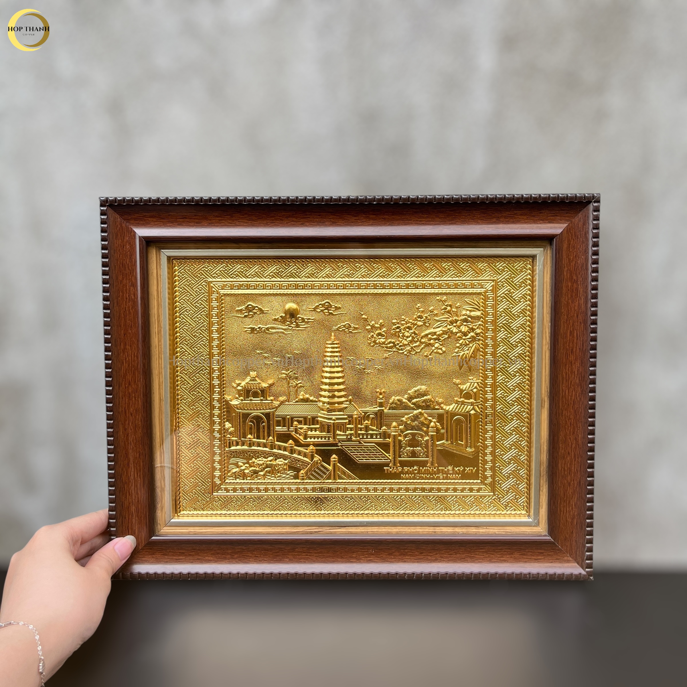 TRANH THÁP PHỔ MINH BẰNG ĐỒNG MẠ VÀNG 24K - KÍCH THƯỚC 34X28CM)