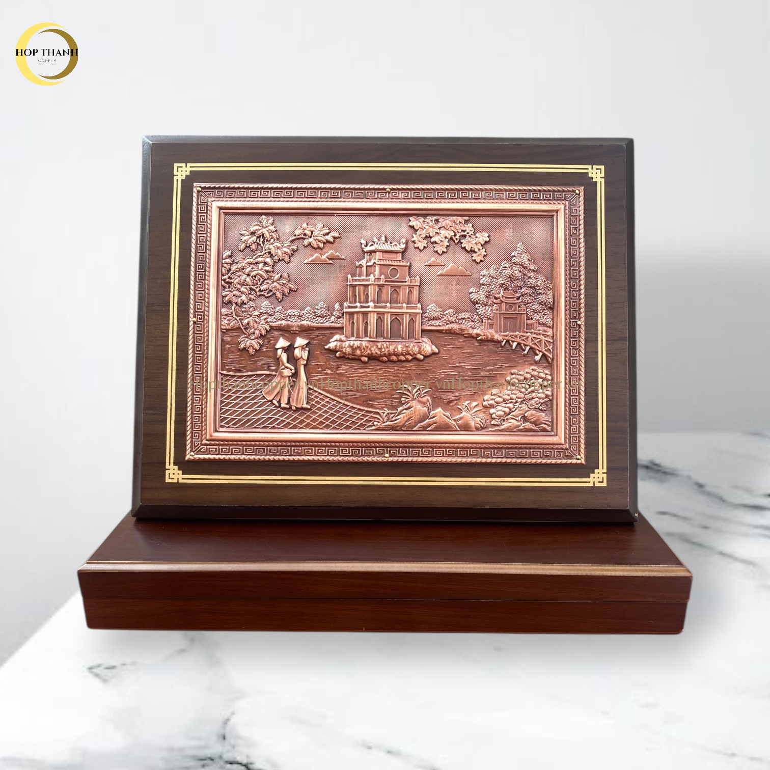 TRANH HỒ HOÀN KIẾM BẰNG ĐỒNG - TRANH QUÀ TẶNG ĐỂ BÀN (KÍCH THƯỚC 26X34CM )