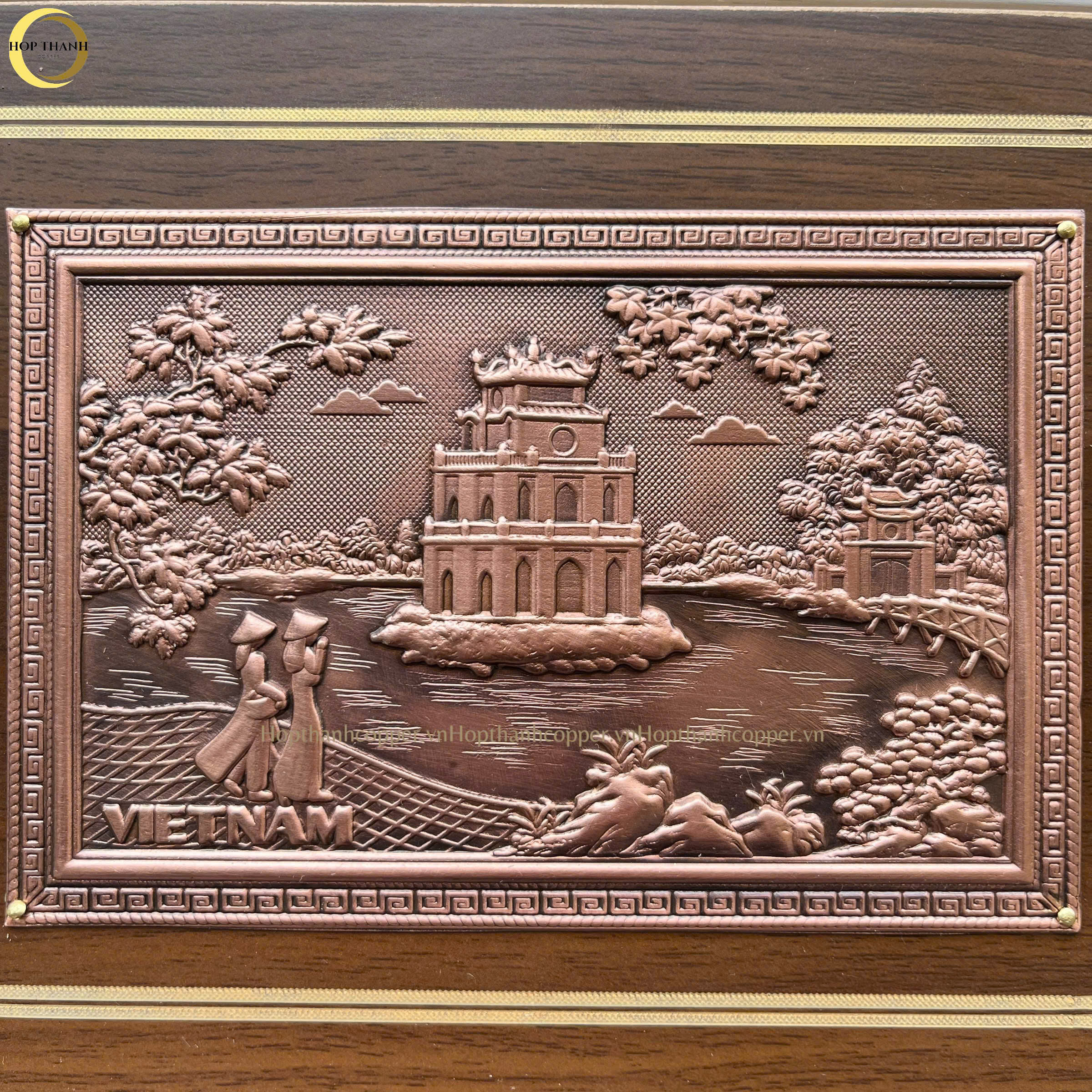 TRANH HỒ HOÀN KIẾM BẰNG ĐỒNG ĐỎ GIẢ CỔ - TRANH QUÀ TẶNG ĐỂ BÀN (KÍCH THƯỚC 22X17CM )