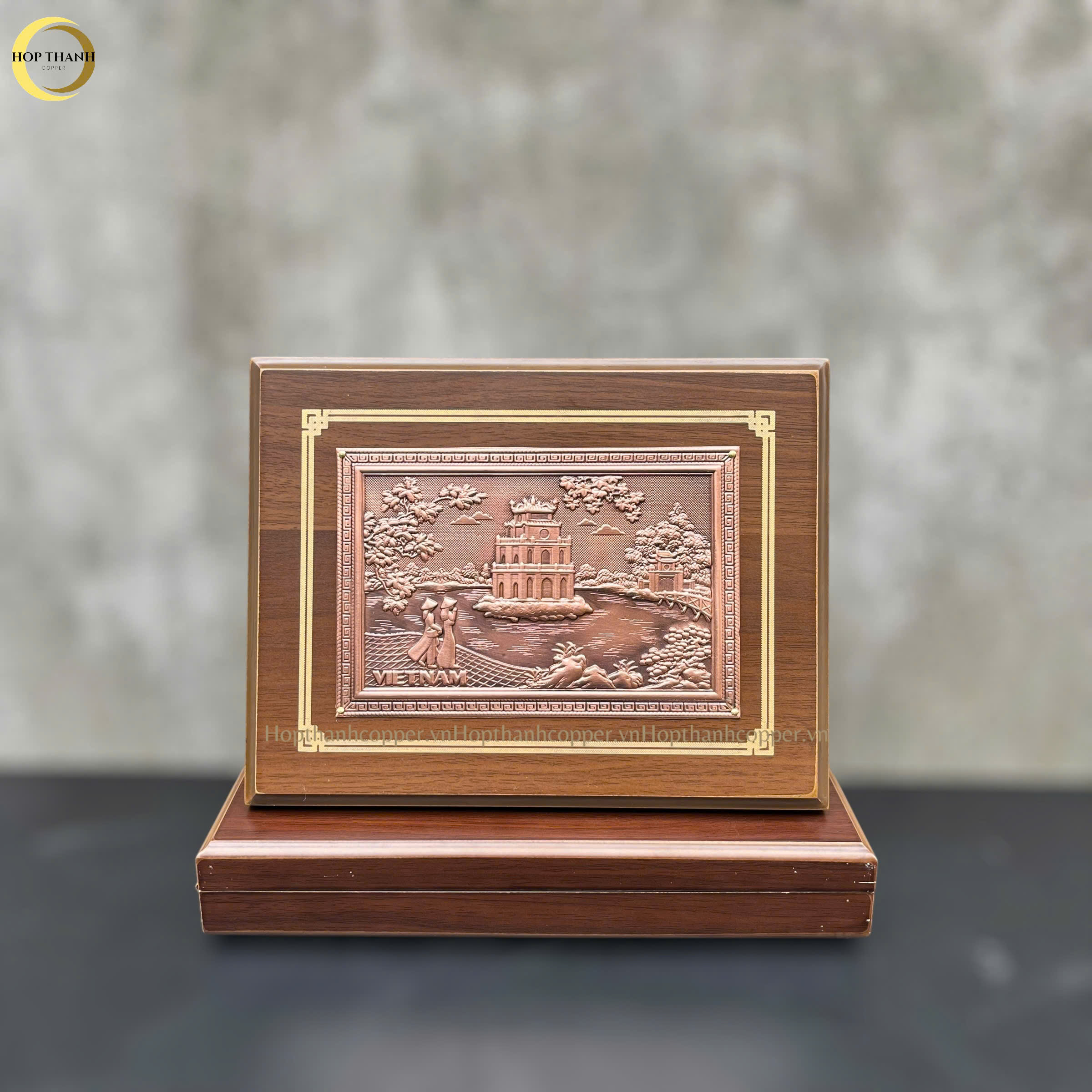 TRANH HỒ HOÀN KIẾM BẰNG ĐỒNG ĐỎ GIẢ CỔ - TRANH QUÀ TẶNG ĐỂ BÀN (KÍCH THƯỚC 22X17CM )