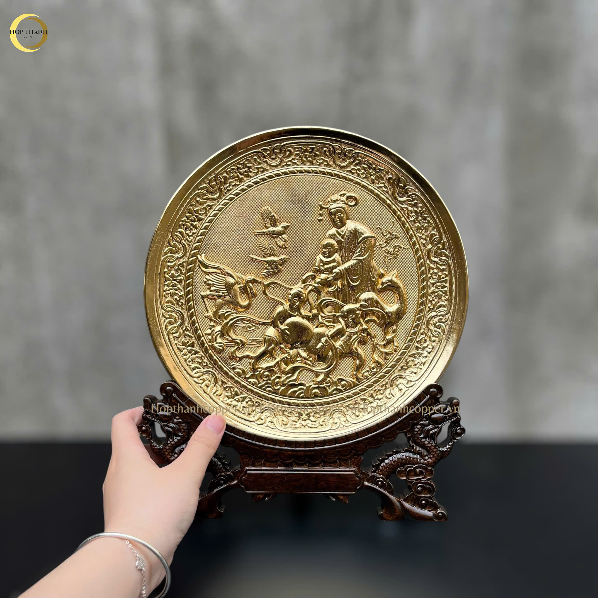 TRANH ĐĨA MỪNG THỌ CỤ BÀ BẰNG ĐỒNG MẠ VÀNG 24K- TRANH QUÀ TẶNG ĐỂ BÀN (KÍCH THƯỚC 25CM)
