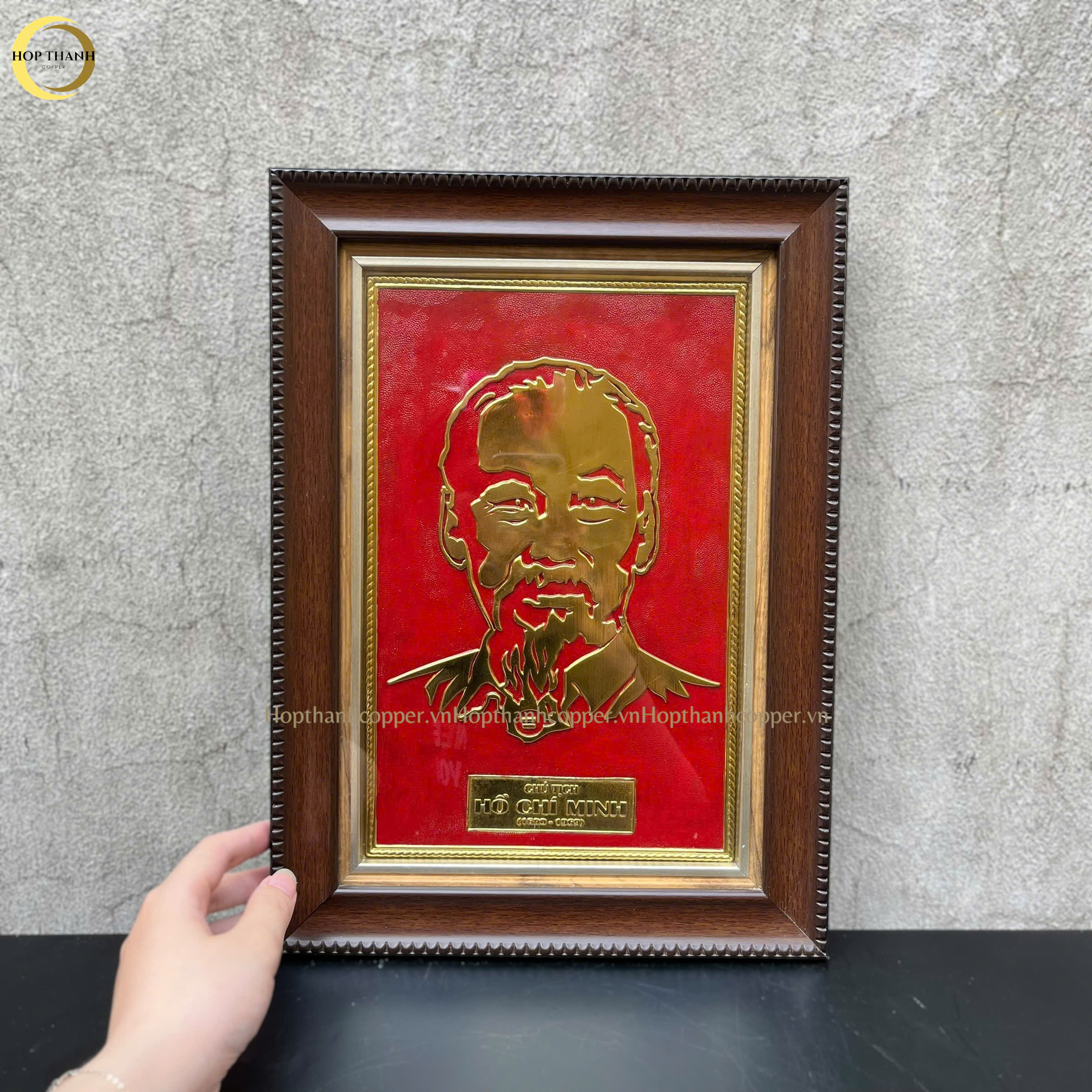 TRANH ĐỒNG CHÂN DUNG CHỦ TỊCH HỒ CHÍ MINH BẰNG ĐỒNG- KÍCH THƯỚC 28X38CM