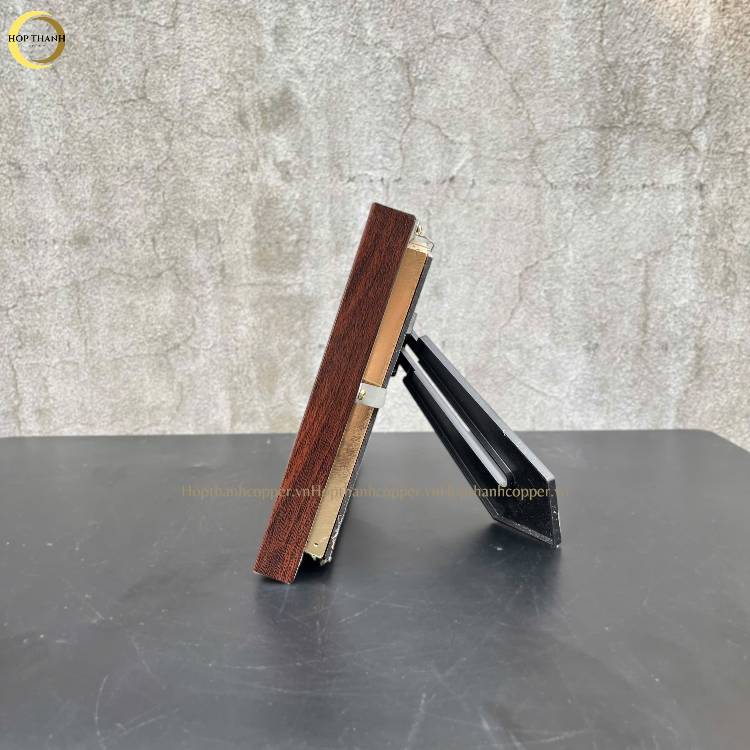 TRANH CHÙA KEO THÁI BÌNH BẰNG ĐỒNG VÀNG MẠ VÀNG 24K - TRANH QUÀ TẶNG ĐỂ BÀN (KÍCH THƯỚC 20X20CM )