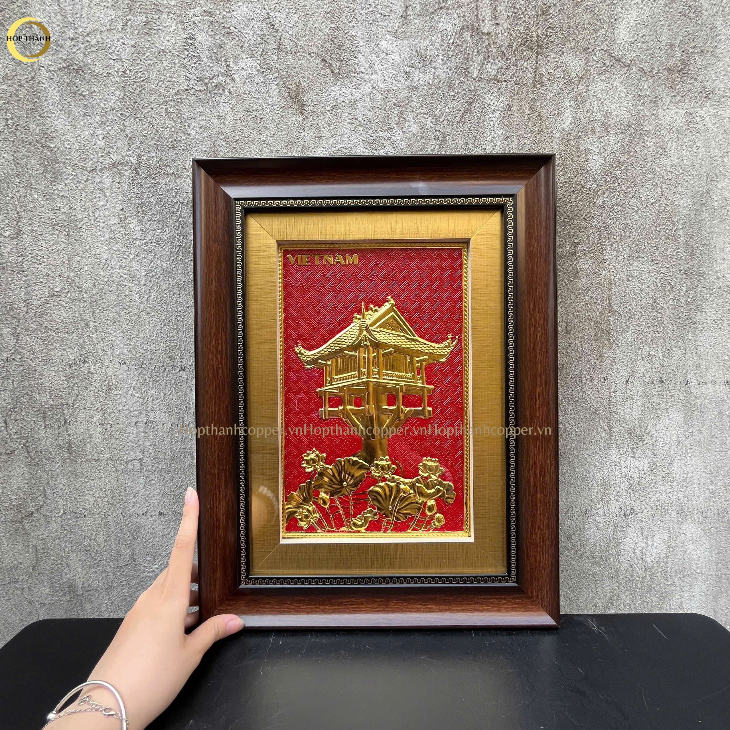TRANH CHÙA MỘT CỘT BẰNG ĐỒNG DÁT VÀNG - KÍCH THƯỚC 32x42CM