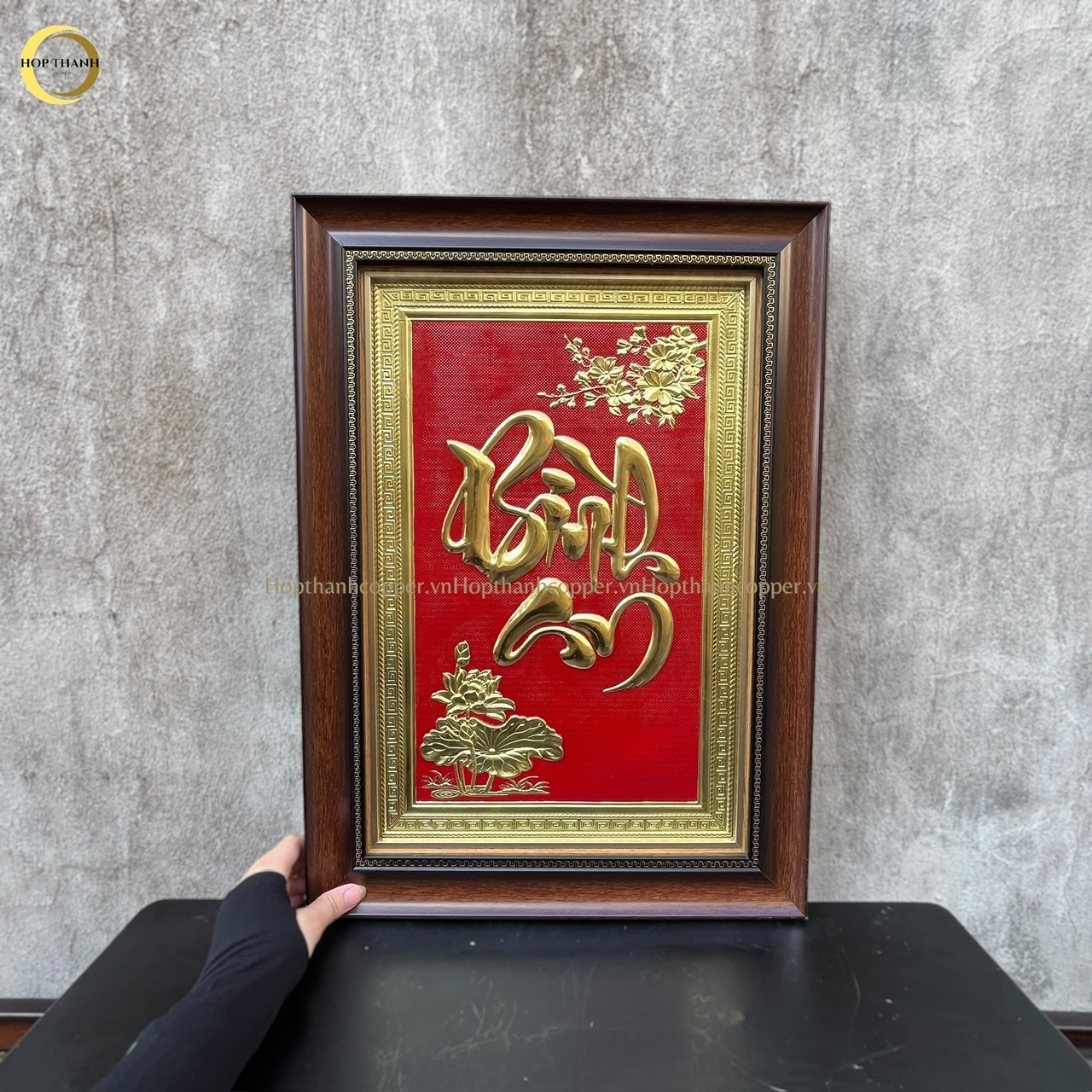 TRANH CHỮ BÌNH AN BẰNG ĐỒNG VÀNG- KÍCH THƯỚC 54X38CM