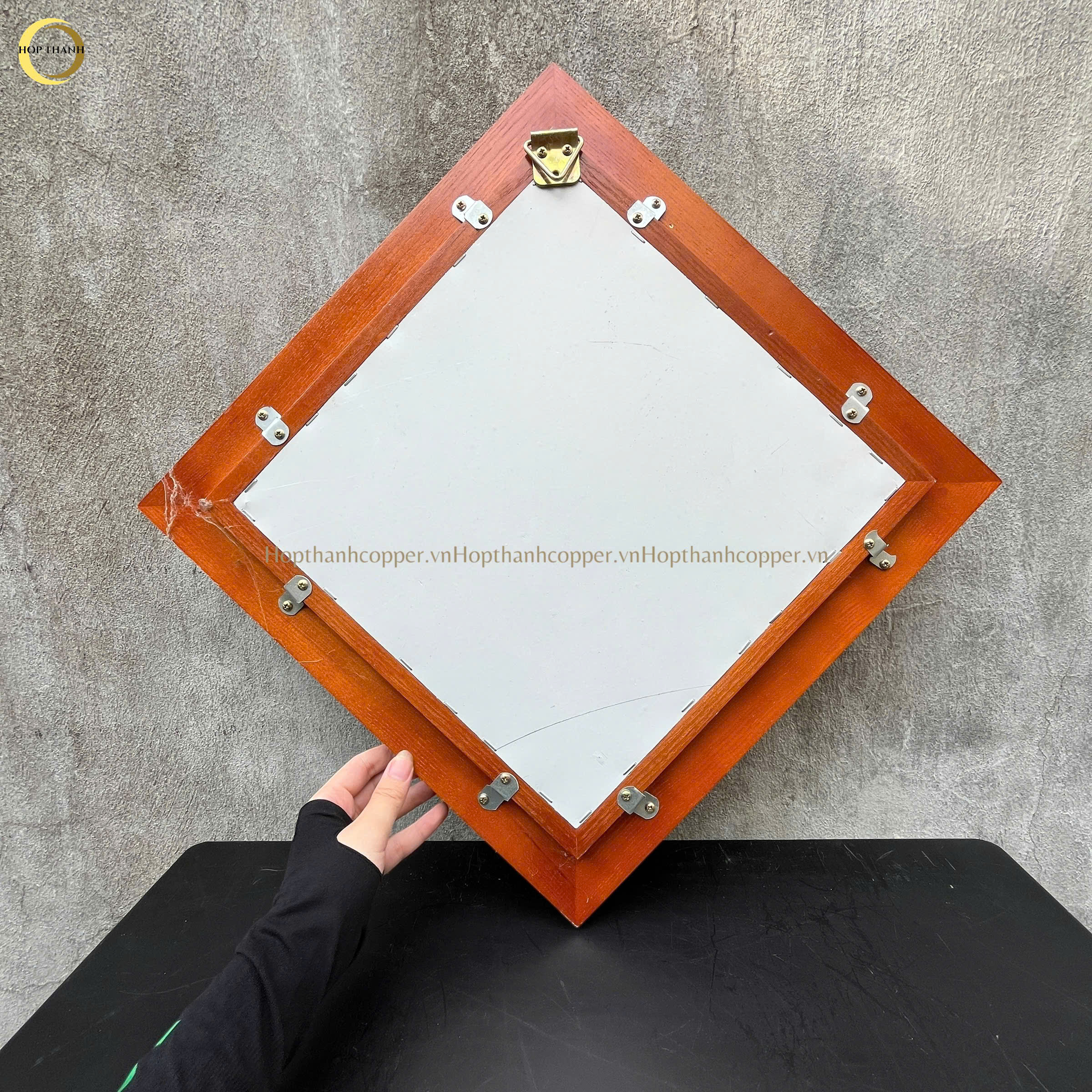 TRANH CHỮ THỌ BẰNG ĐỒNG VÀNG - KÍCH THƯỚC 42X42CM