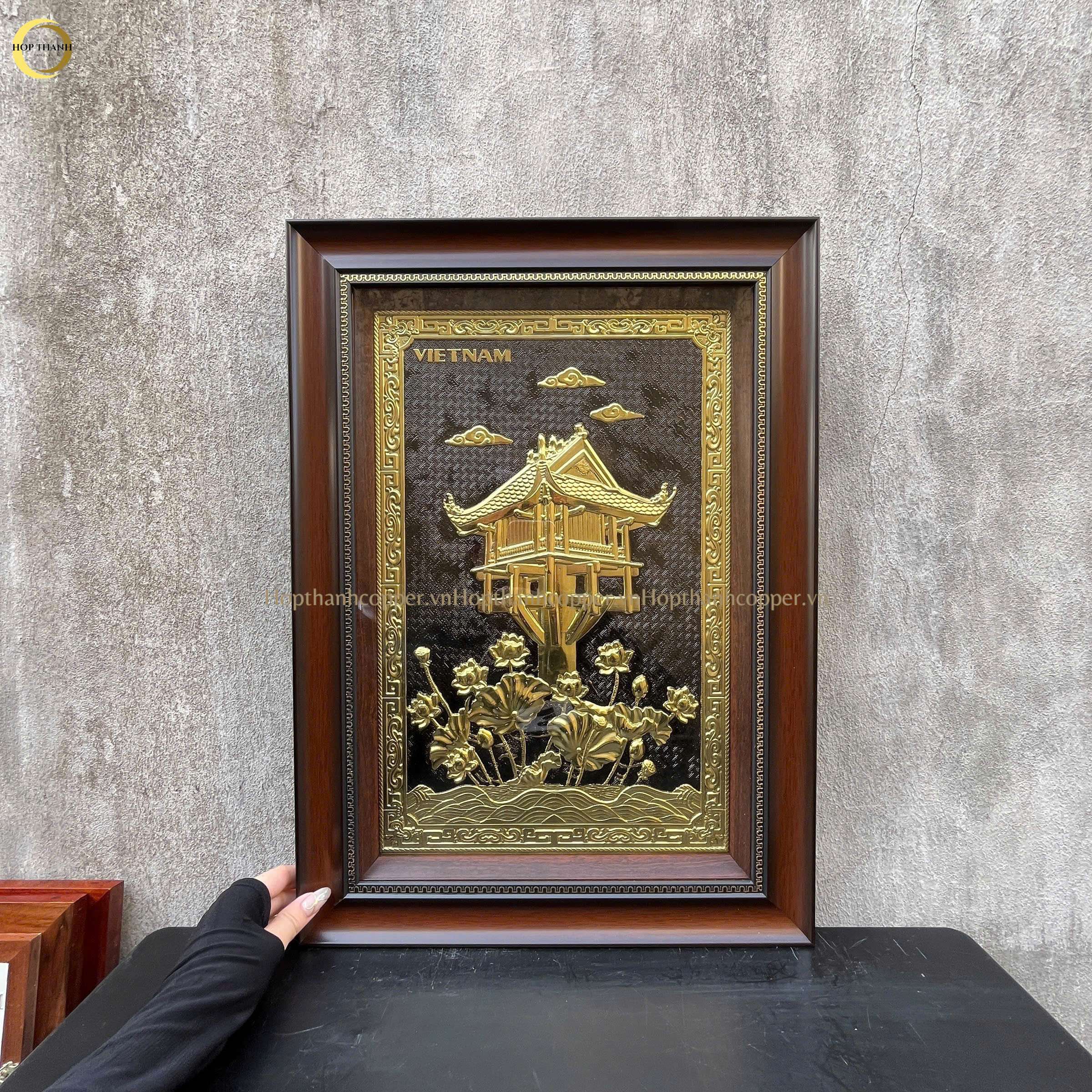 TRANH CHÙA MỘT CỘT BẰNG ĐỒNG MẠ VÀNG 24K - KÍCH THƯỚC 38X54CM