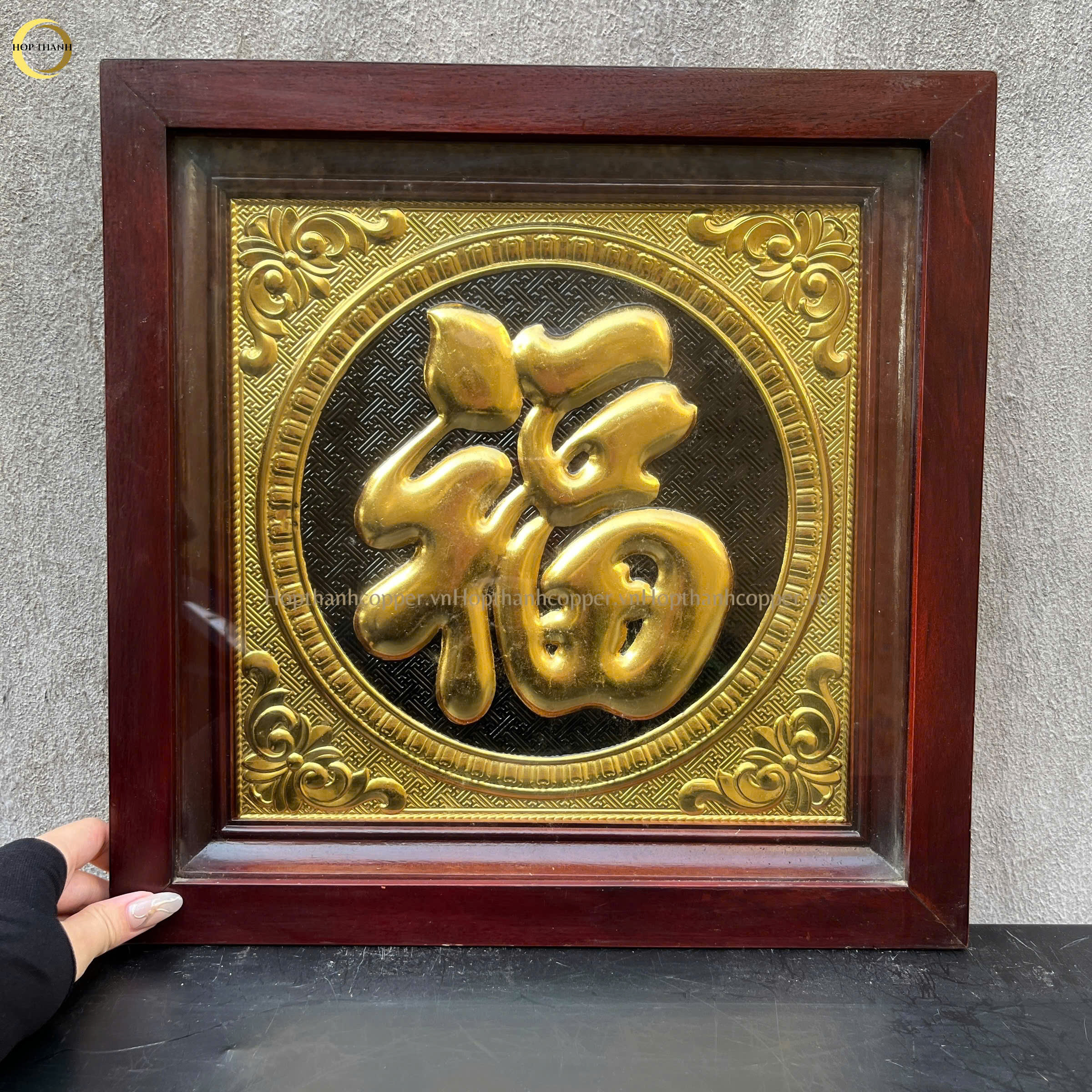 TRANH CHỮ PHÚC BẰNG ĐỒNG MẠ VÀNG 24K   - KÍCH THƯỚC 38X38CM