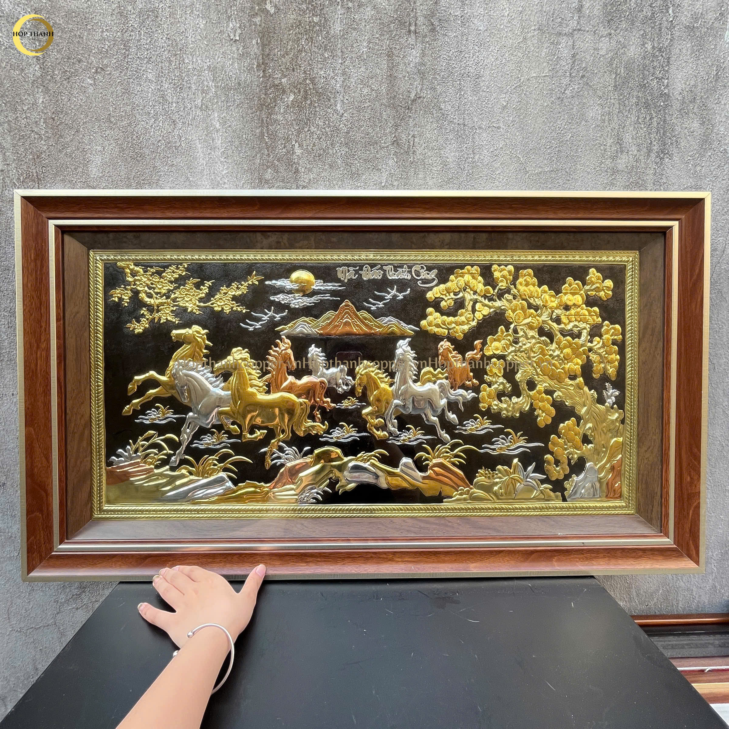 TRANH MÃ ĐÁO THÀNH CÔNG BẰNG ĐỒNG DÁT VÀNG BẠC - KÍCH THƯỚC 90X50CM
