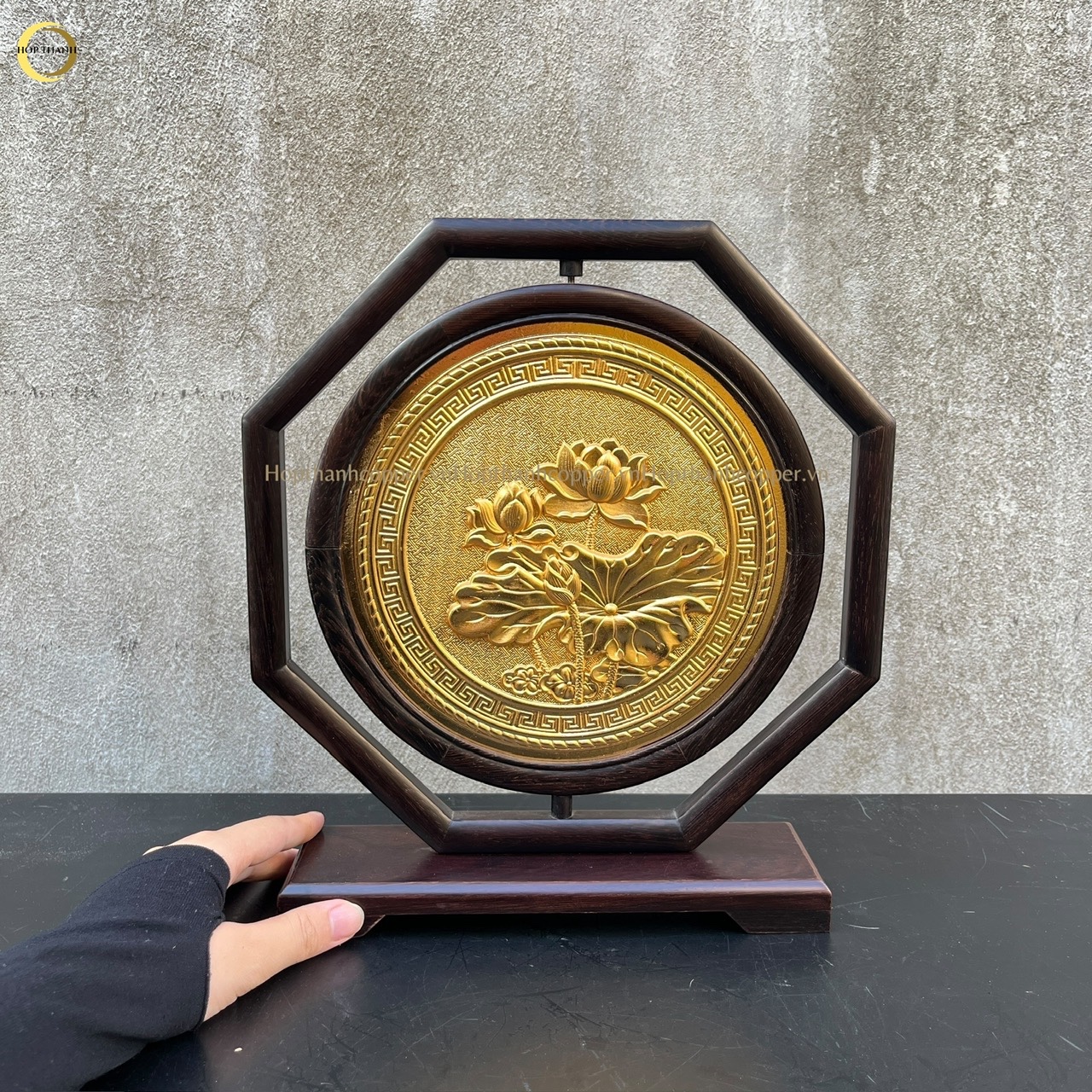 TRANH HOA SEN BẰNG ĐỒNG MẠ VÀNG 24K - 2 MẶT (KÍCH THƯỚC 30X27CM)