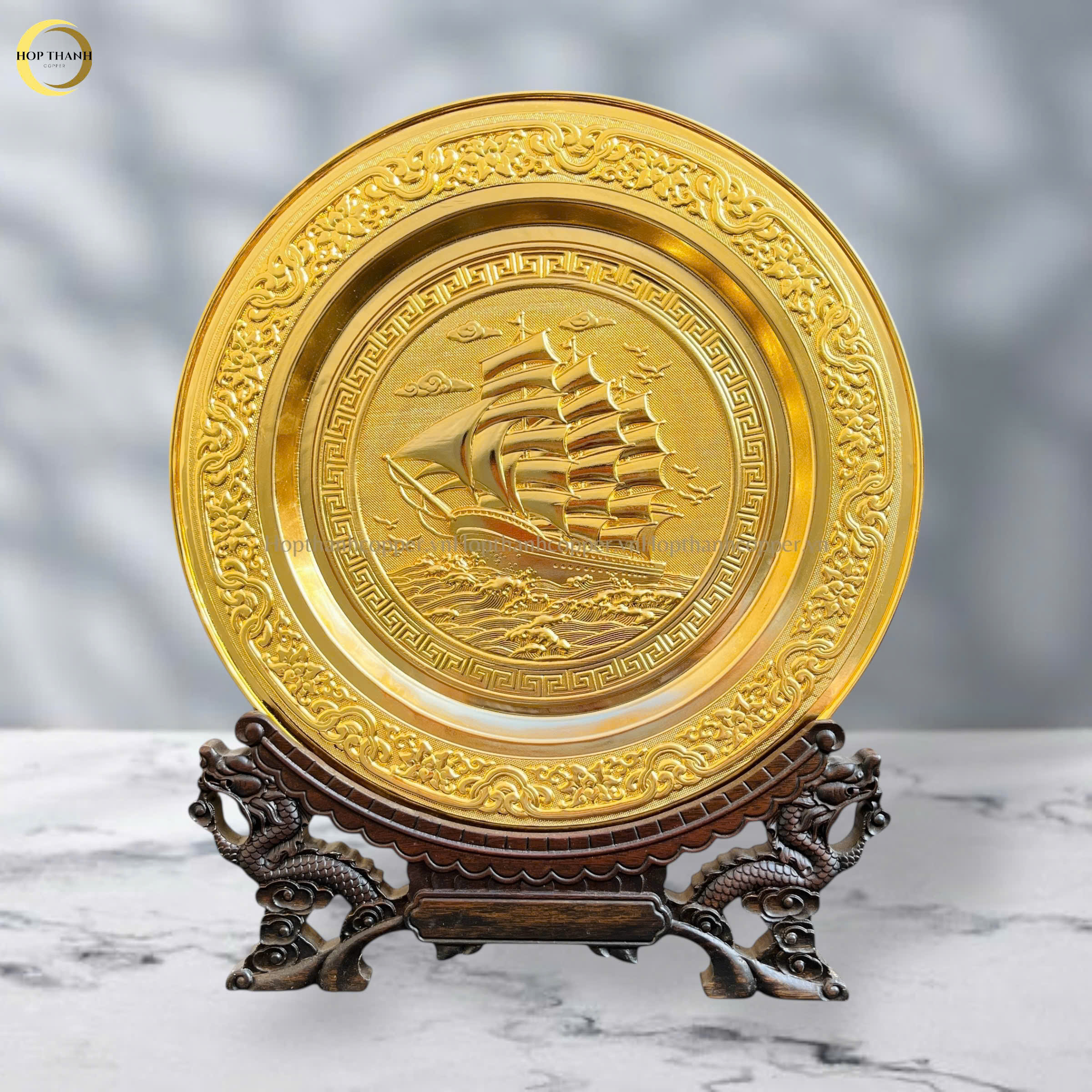 TRANH ĐĨA THUẬN BUỒM XUÔI GIÓ BẰNG ĐỒNG MẠ VÀNG 24K - ĐƯỜNG KÍNH 35CM