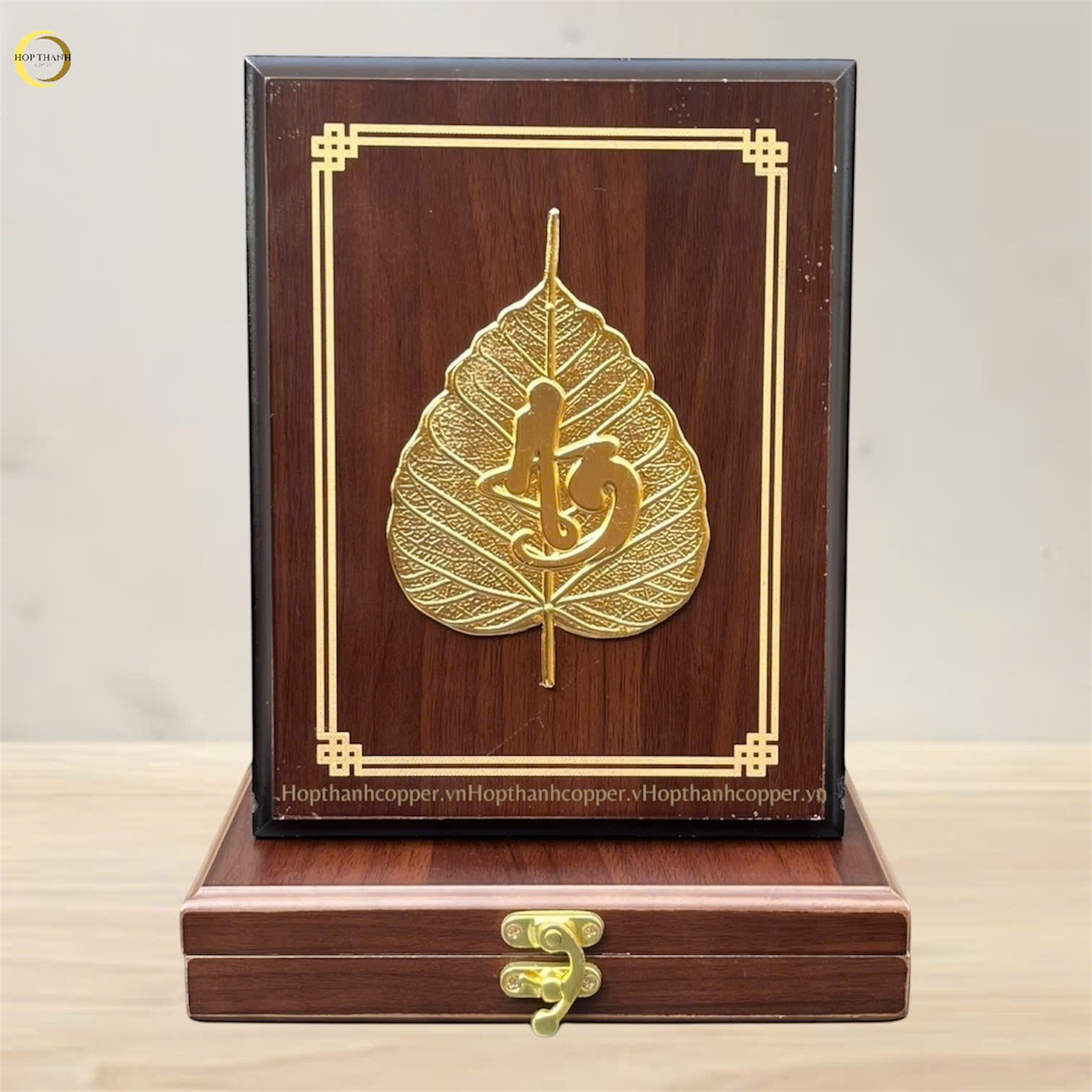 TRANH LÁ BỒ ĐỀ CHỮ AN BẰNG ĐỒNG MẠ VÀNG 24K - QUÀ TẶNG ĐỂ BÀN (KÍCH THƯỚC 20X25CM)