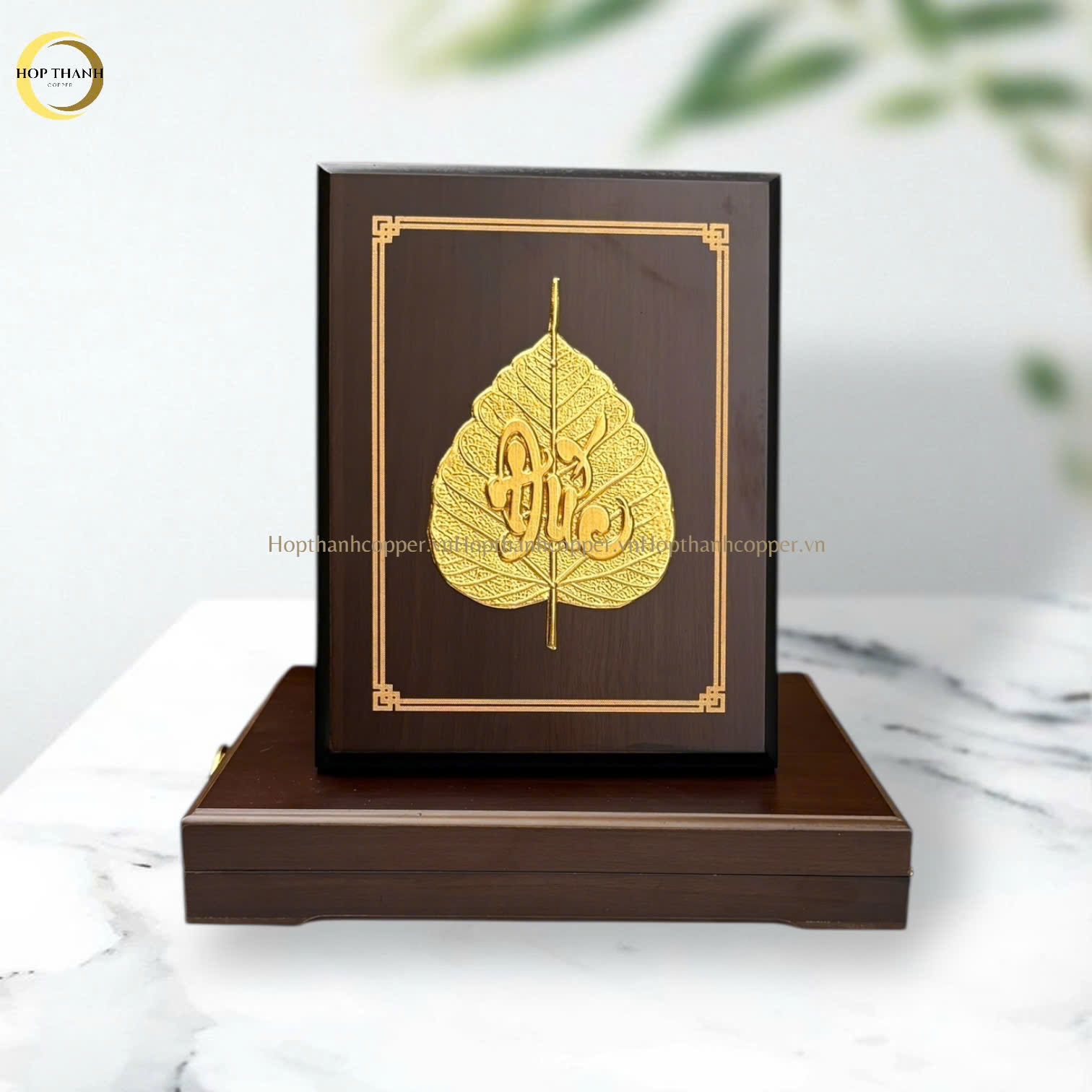 TRANH LÁ BỒ ĐỀ CHỮ ĐỨC BẰNG ĐỒNG  DÁT VÀNG  - QUÀ TẶNG ĐỂ BÀN (KÍCH THƯỚC 20X25CM)