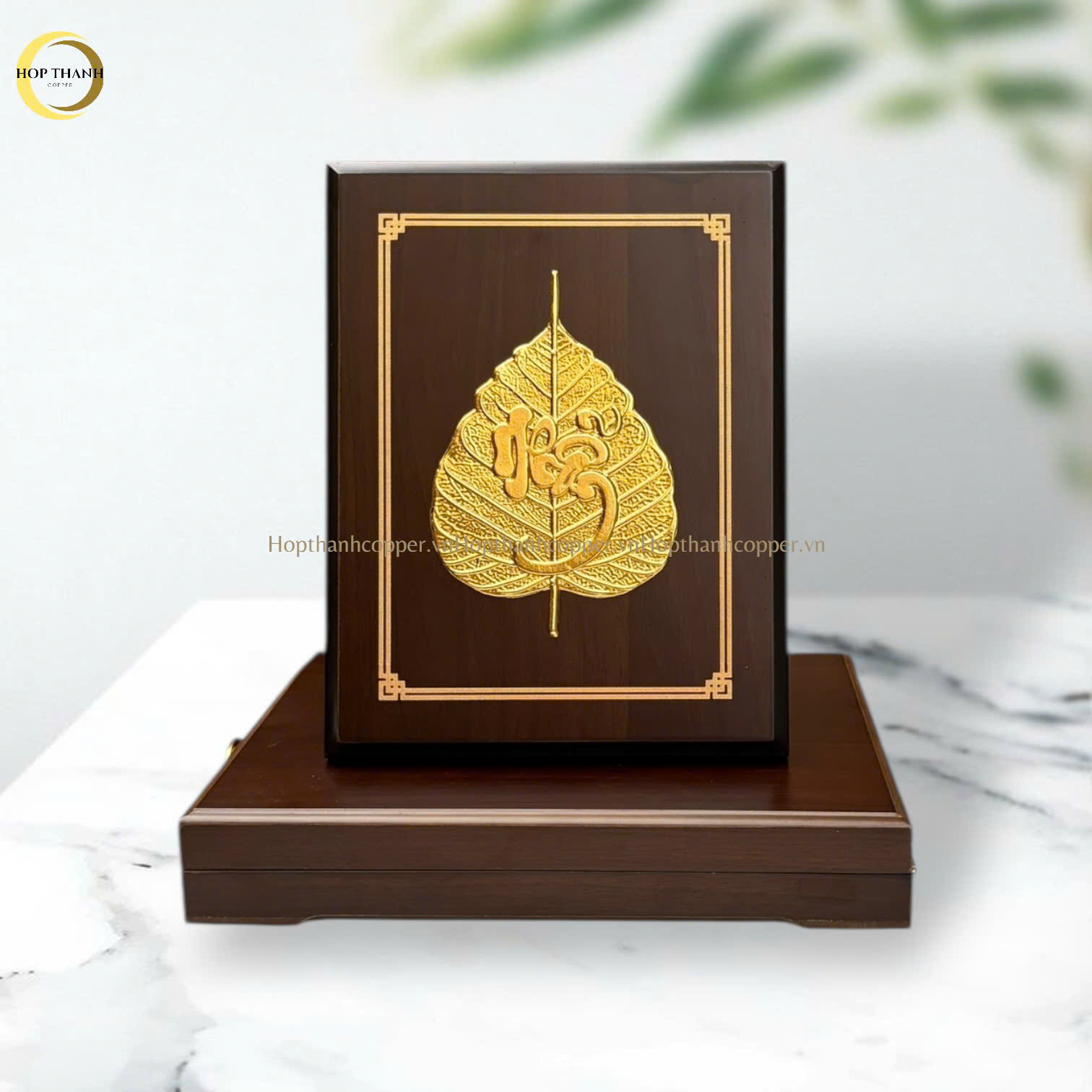 TRANH LÁ BỒ ĐỀ CHỮ NHẪN BẰNG ĐỒNG  DÁT VÀNG  -QUÀ TẶNG ĐỂ BÀN (KÍCH THƯỚC 20X25CM)