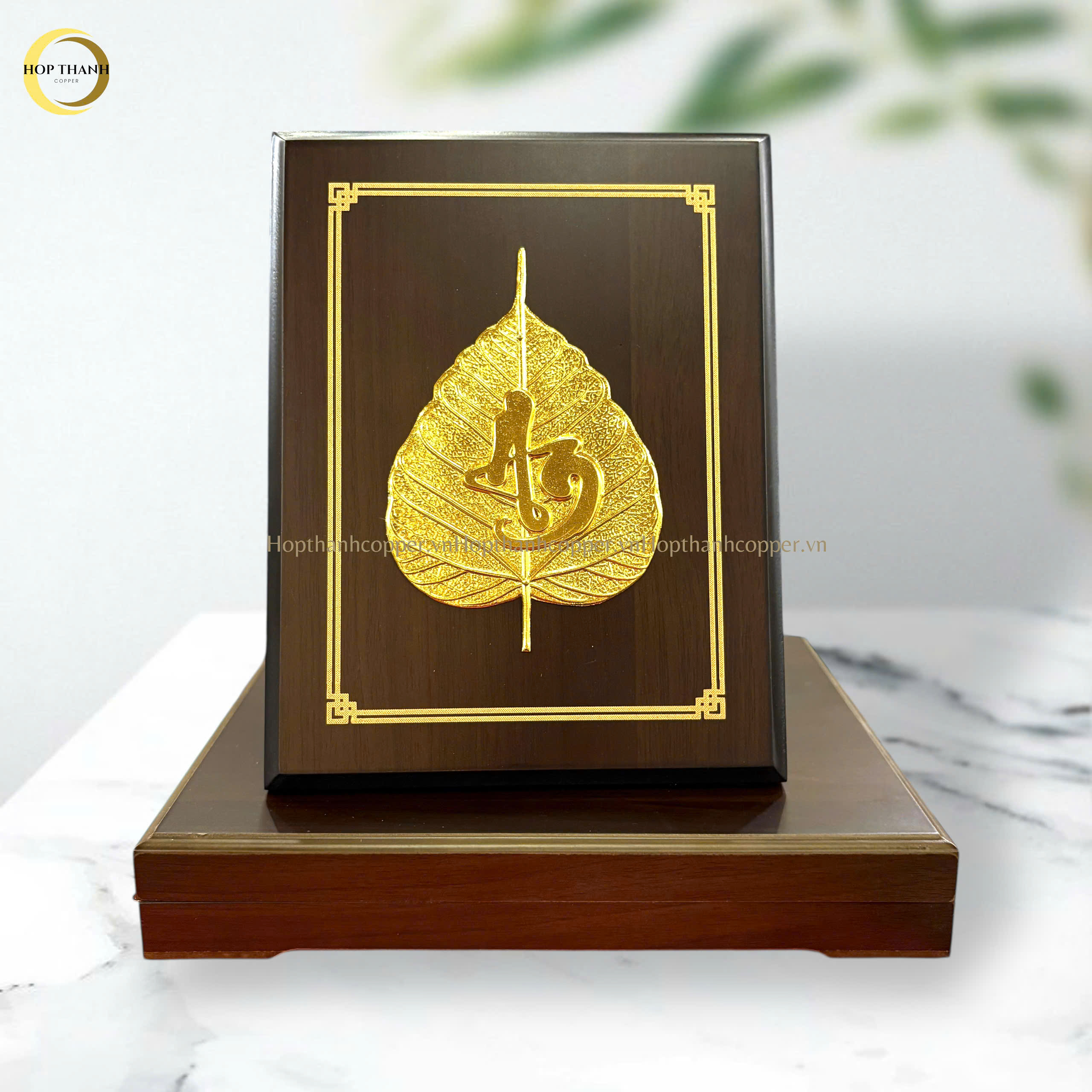 TRANH LÁ BỒ ĐỀ CHỮ AN BẰNG ĐỒNG  DÁT VÀNG  - QUÀ TẶNG ĐỂ BÀN (KÍCH THƯỚC 20X25CM)