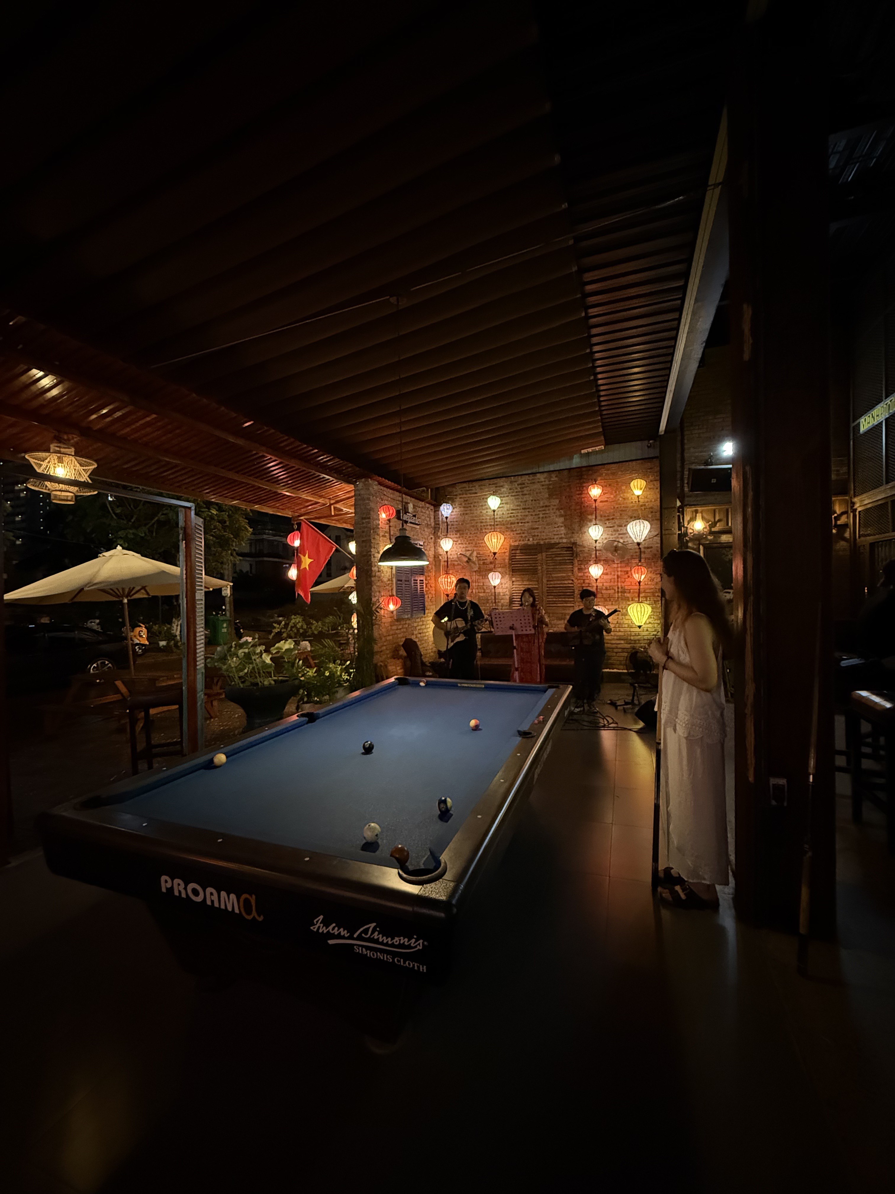 Live sports on Saturday and Sunday