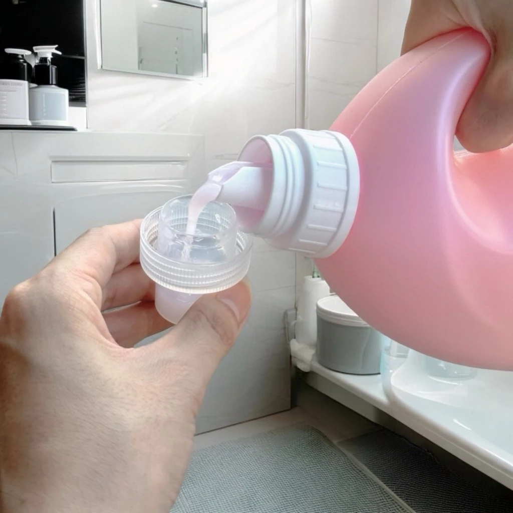 Nước xả vải kháng khuẩn hương hoa thiên nhiên 2,5L Kaneyo