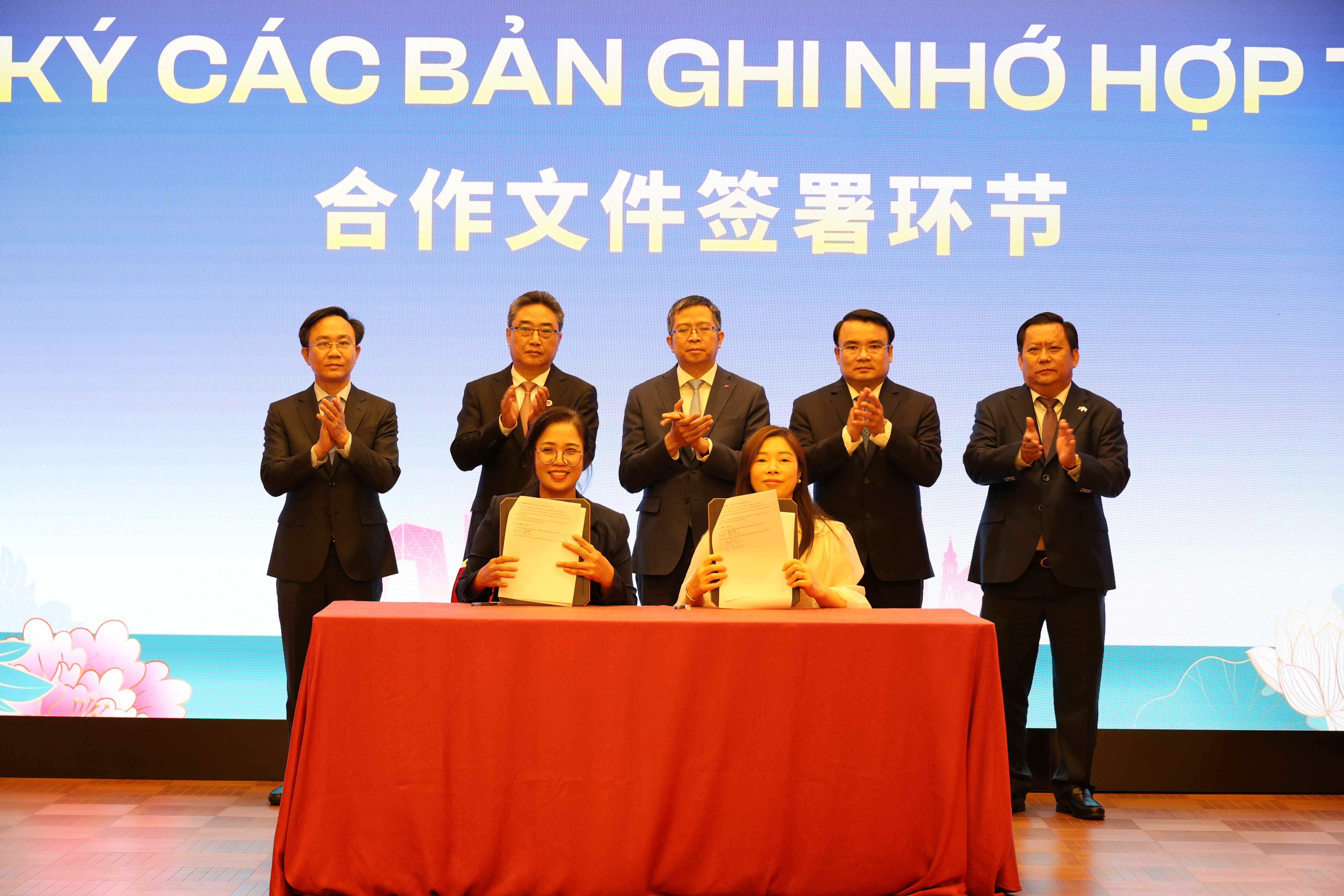 Chúc mừng sinh nhật Bà Bùi Thị Định – Chủ nhiệm Ủy ban Giáo dục & Phát triển Nhân tài VCBC