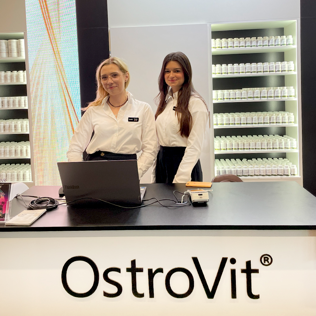 Phòng lab và quy trình sản xuất nội bộ của OstroVit