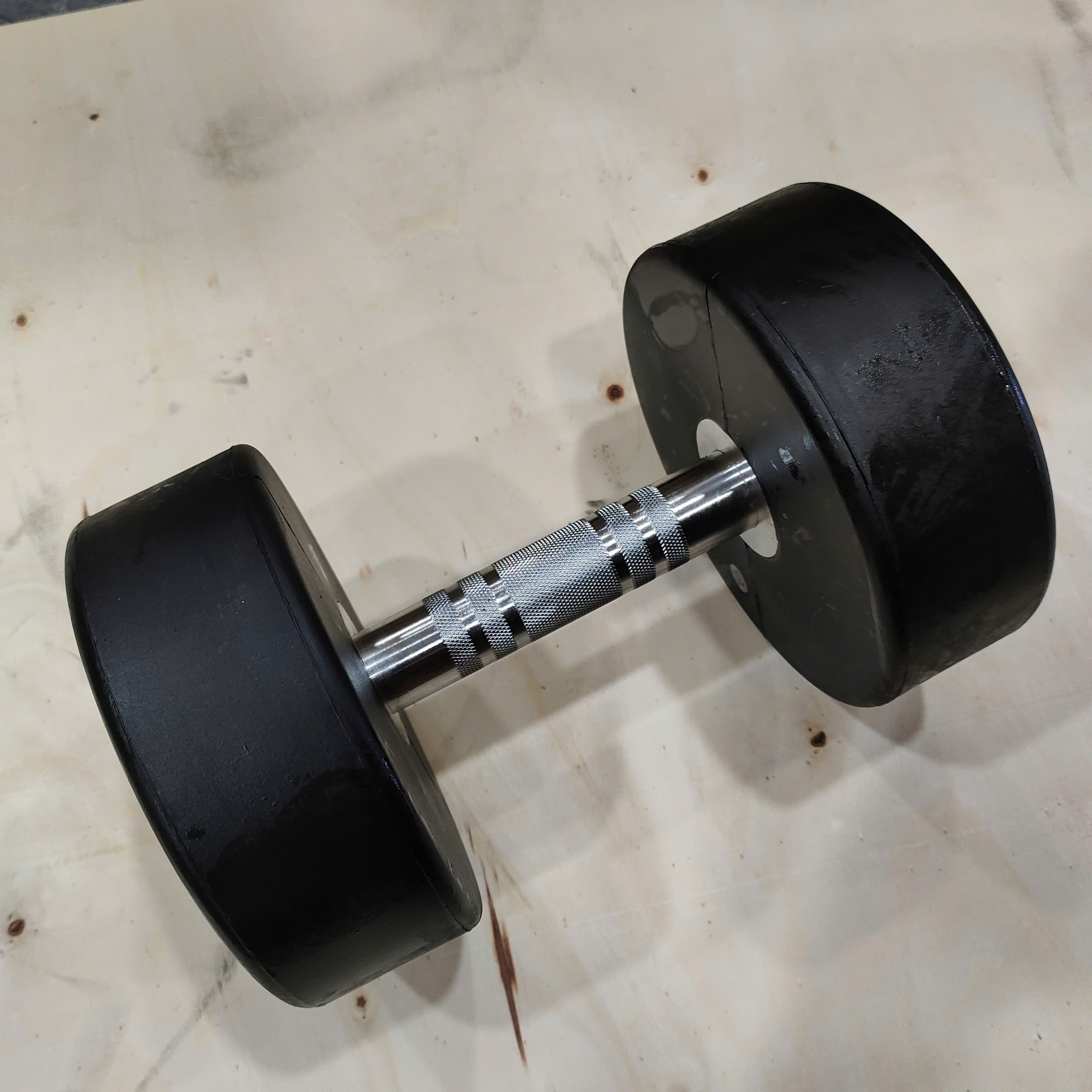 Tạ Tay Cao Su IR3204