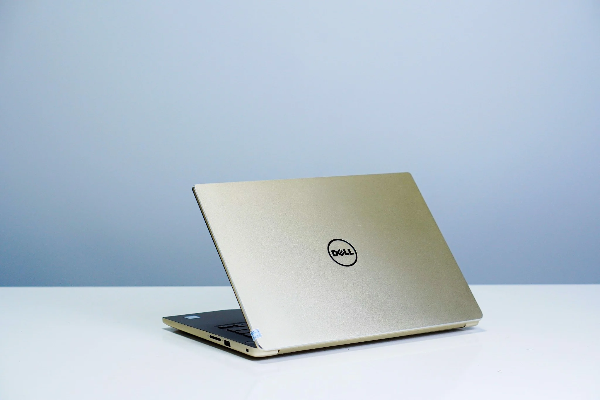 Inspiron 7460 Dell Core I7 7500u Dell Inspiron 7460 I7 7500U Gold