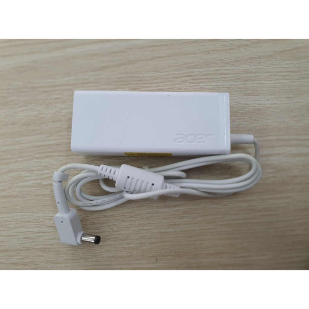Sạc Dành Cho Laptop Acer V3-471 V3-531 E1-531 4736 4830 19V – 2.37A 45WH ĐẦU THƯỜNG (5.5*1.7mm) – Zin New