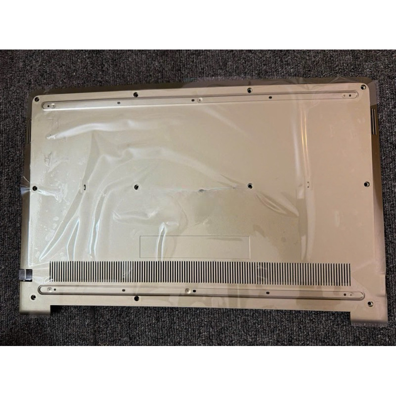 Vỏ D Dell Vostro 15 5568 V5568 Vàng Không Đế Cao Su + Cổng Lan New