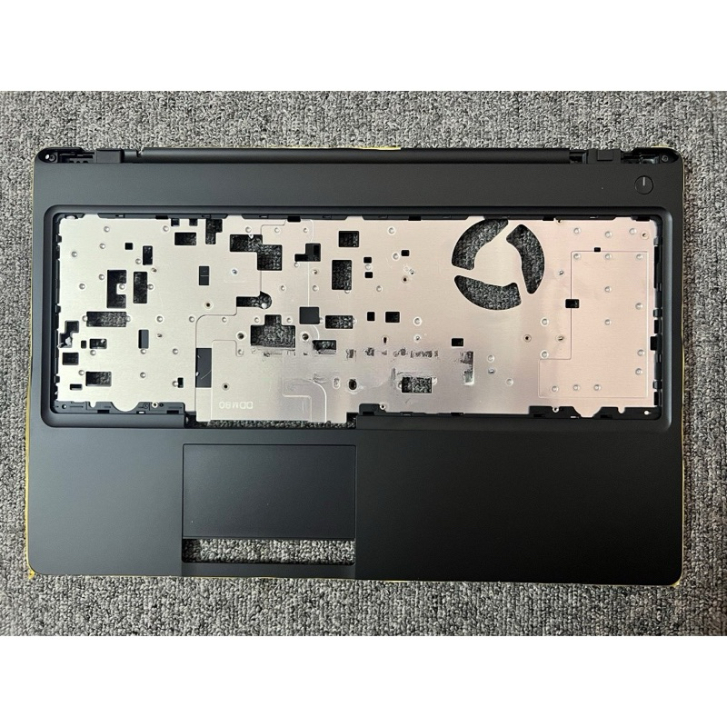 Vỏ C Dell Latitude E5580 E5590 M3520 M3530 A166U2 Không Lỗ Vân Tay New