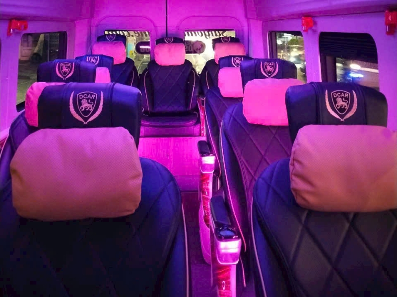 Thuê Xe Solati Limousine Dcar Vip 9 Chỗ Nội Thất VIP Tại TP.HCM