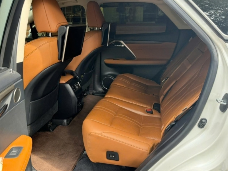 Cho Thuê Xe Lexus RX450H Có Tài Hoặc Tự Lái Tại TP.HCM