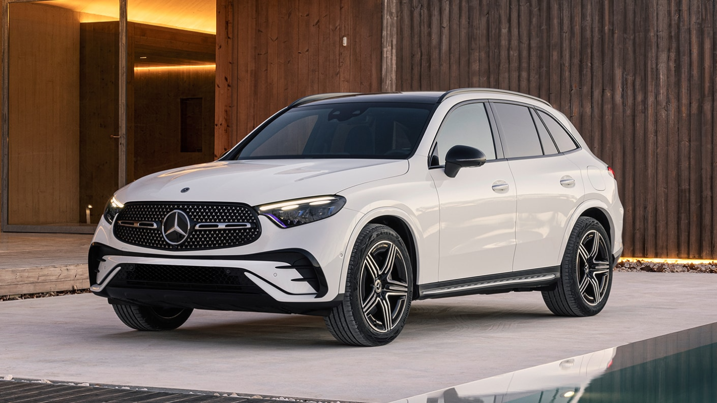 Thuê xe Mercedes-Benz 4 Chỗ GLC tại Hồ Chí Minh