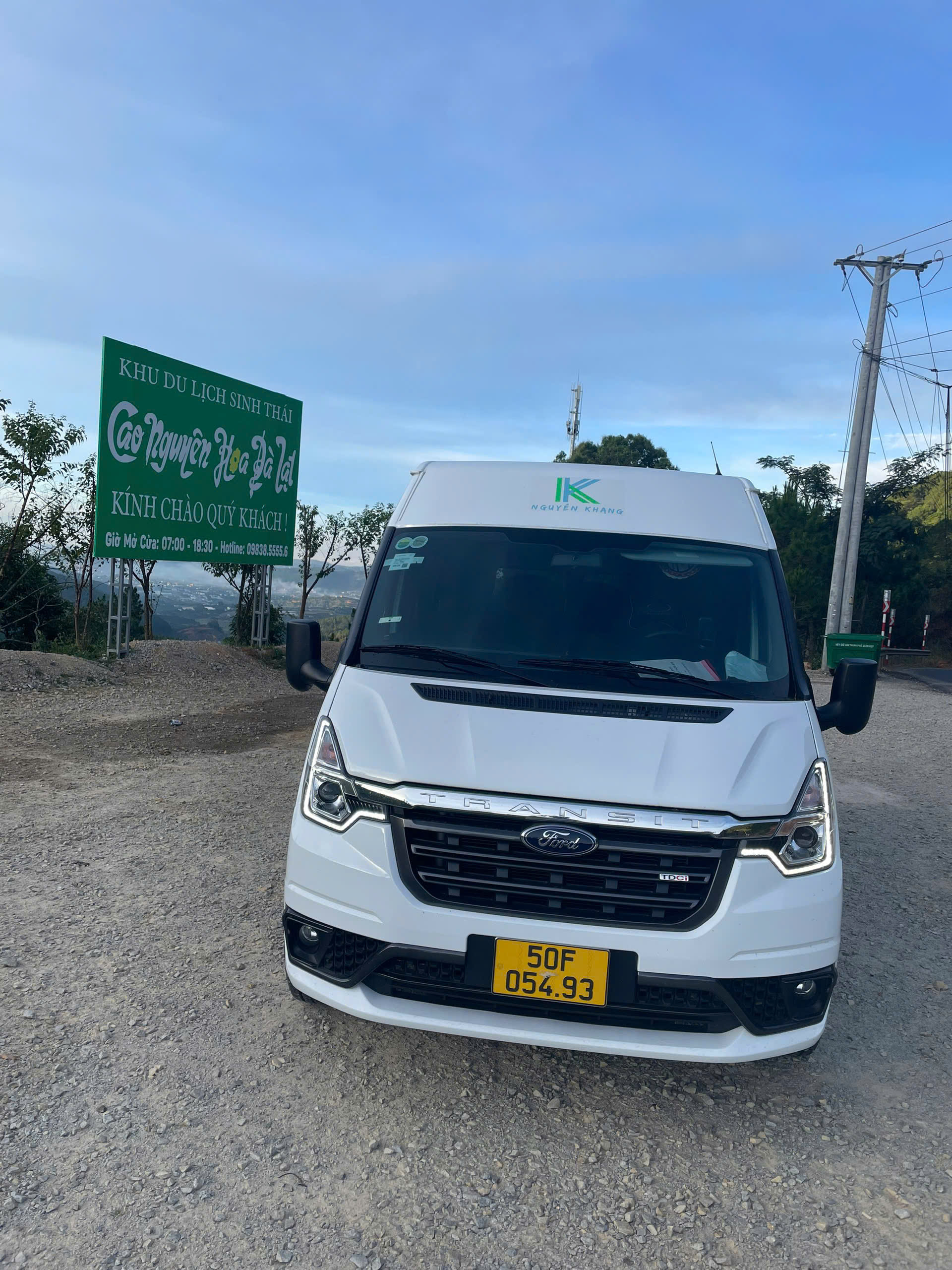 Cho Thuê Xe 16 Chỗ Có Tài Xế Tại TP.HCM