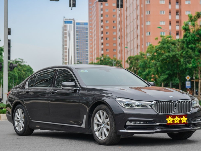 Cho Thuê Xe BMW 740Li Cao Cấp Tại Sài Gòn