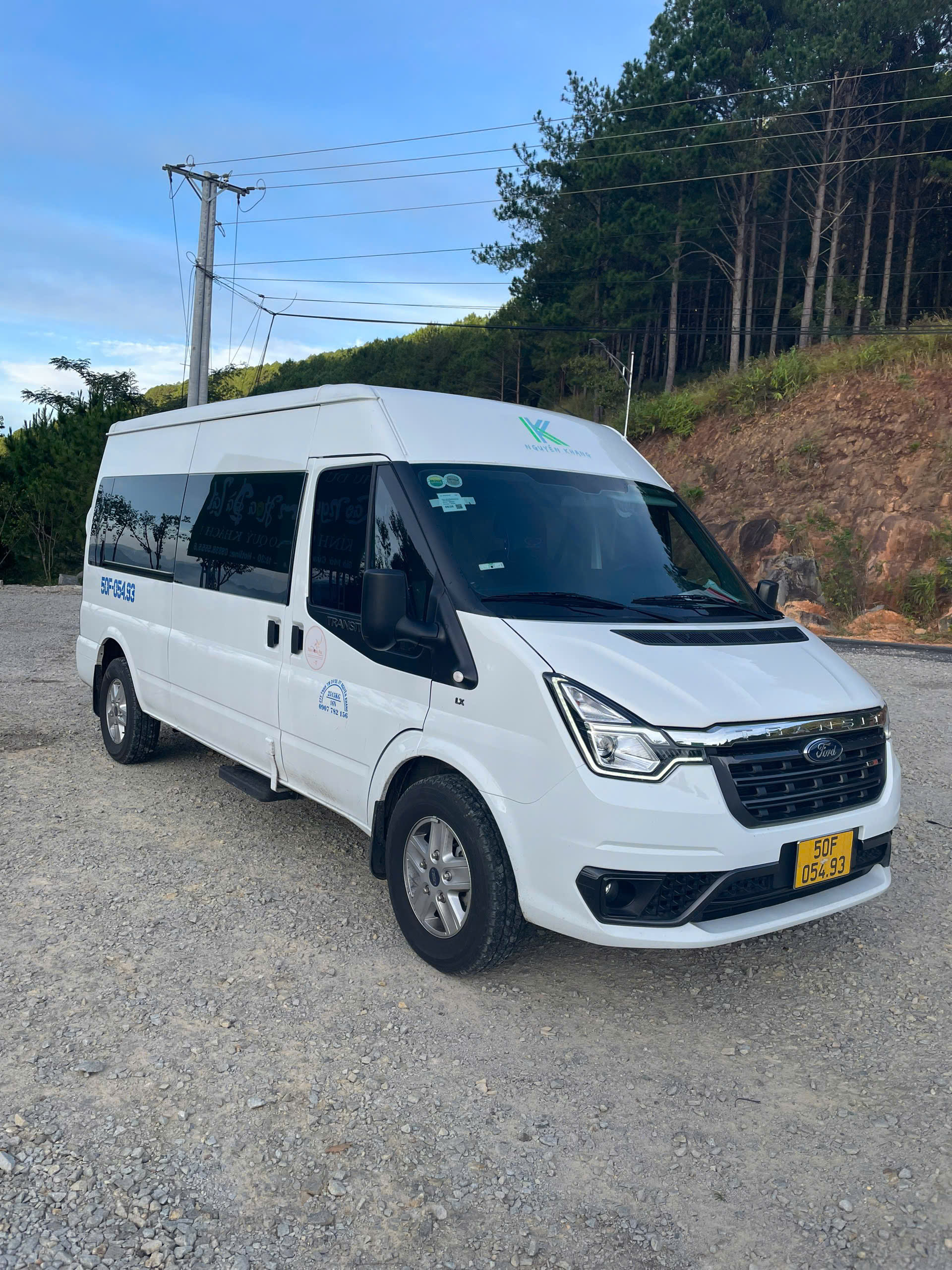 Cho Thuê Xe 16 Chỗ Có Tài Xế Tại TP.HCM