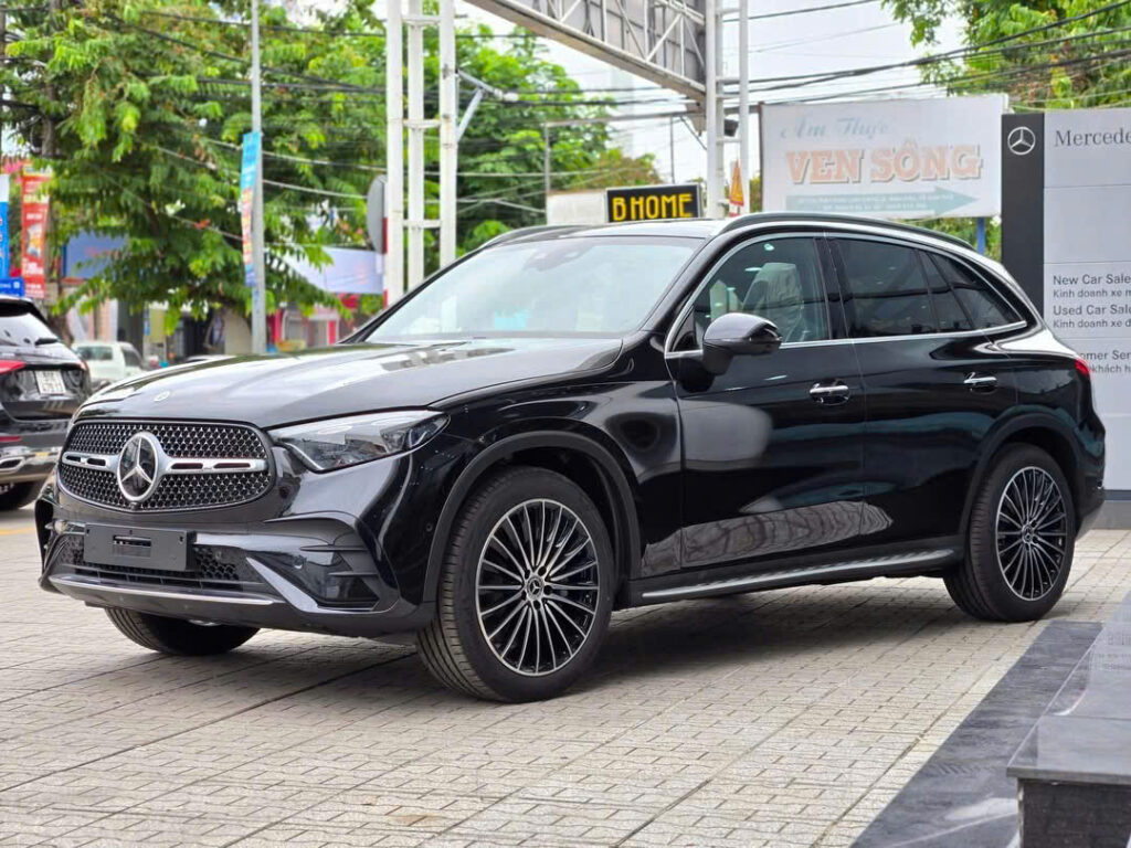 Thuê Xe Mercedes GLE 5 Chỗ Tại Hồ Chí Minh