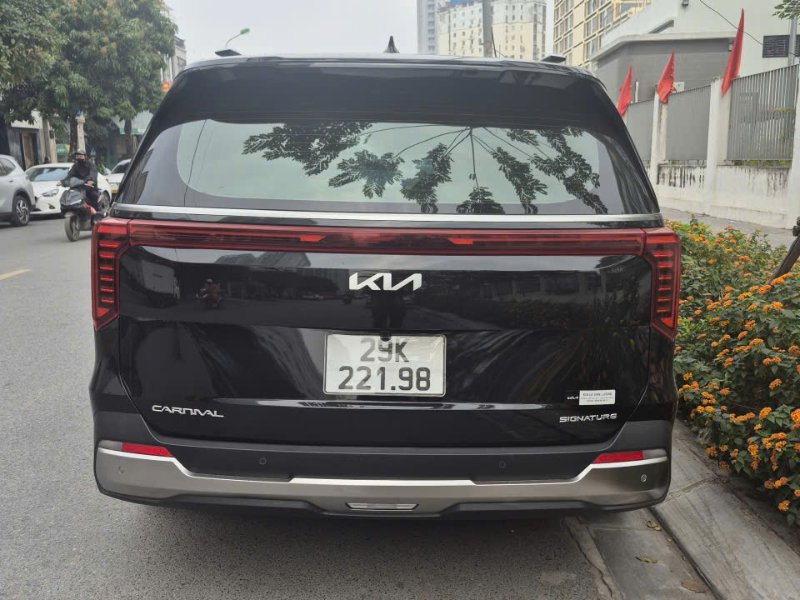 Cho Thuê Xe Kia Carnival VIP Tại Hà Nội Có Tài Xế Cao Cấp