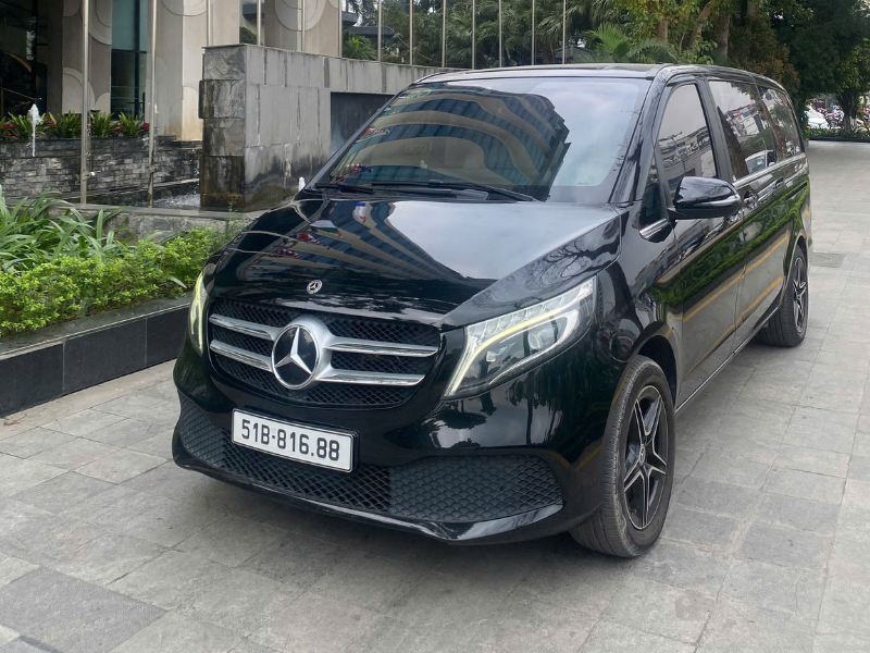 Thuê Xe Mercedes V250 VIP Tại Hà Nội Có Tài Xế Cao Cấp