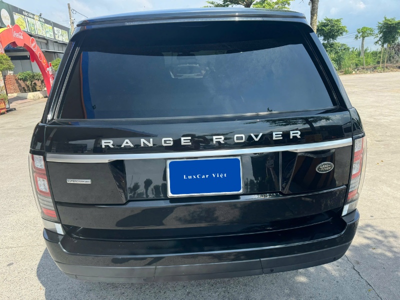Thuê Xe Range Rover 5 Chỗ Màu Đen Tại TP.HCM