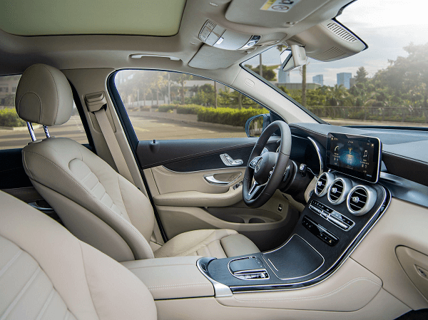 Thuê xe Mercedes-Benz 4 Chỗ GLC tại Hồ Chí Minh