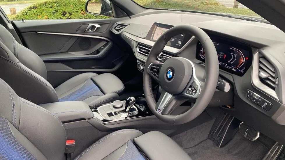 Thuê Xe Mercedes CLA Coupe Tại TP.HCM