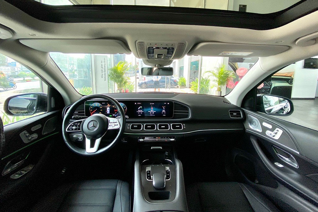 Thuê Xe Mercedes GLE 5 Chỗ Tại Hồ Chí Minh