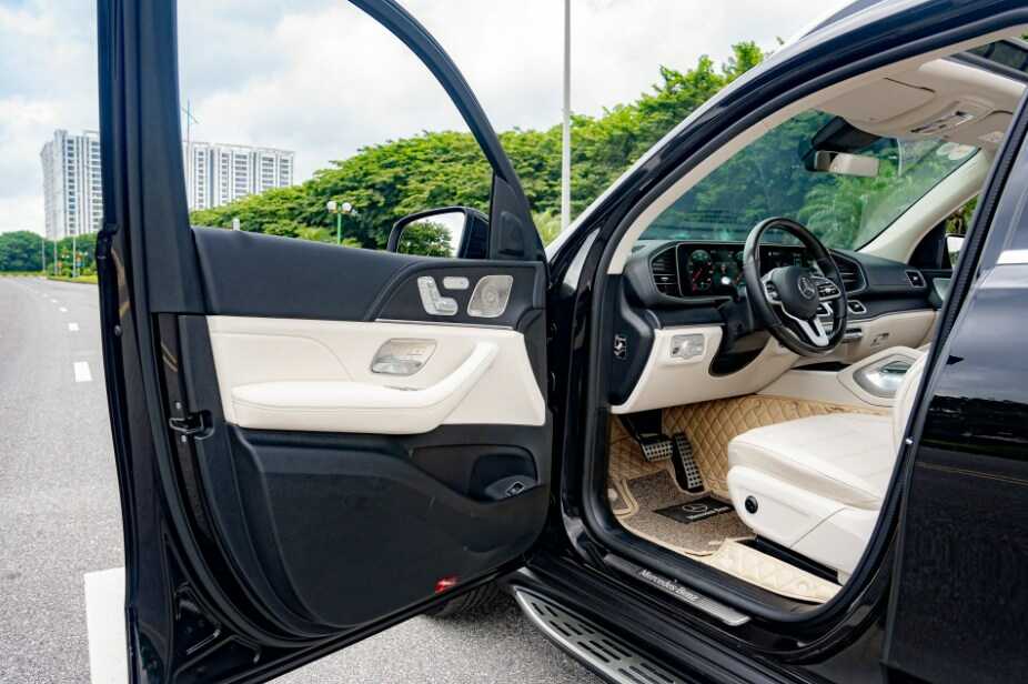 Thuê Xe Mercedes GLS 7 Chỗ Tại TP.HCM