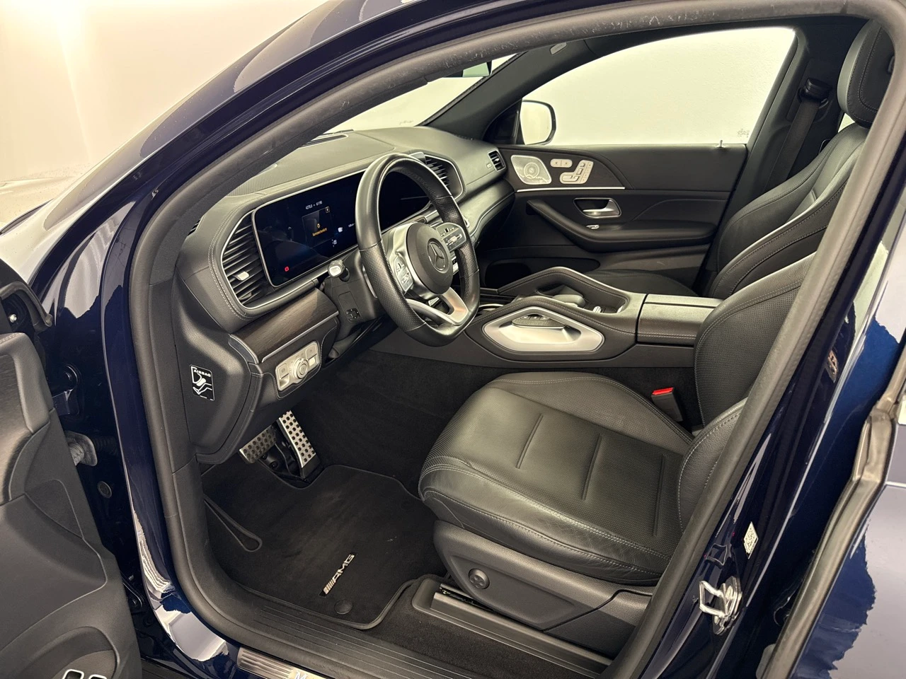 Thuê Xe Mercedes-Benz CLS Tại Hồ Chí Minh