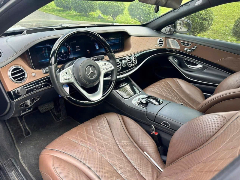 Cho Thuê Xe Mercedes Maybach S680 VIP Tại Hà Nội Có Tài Xế